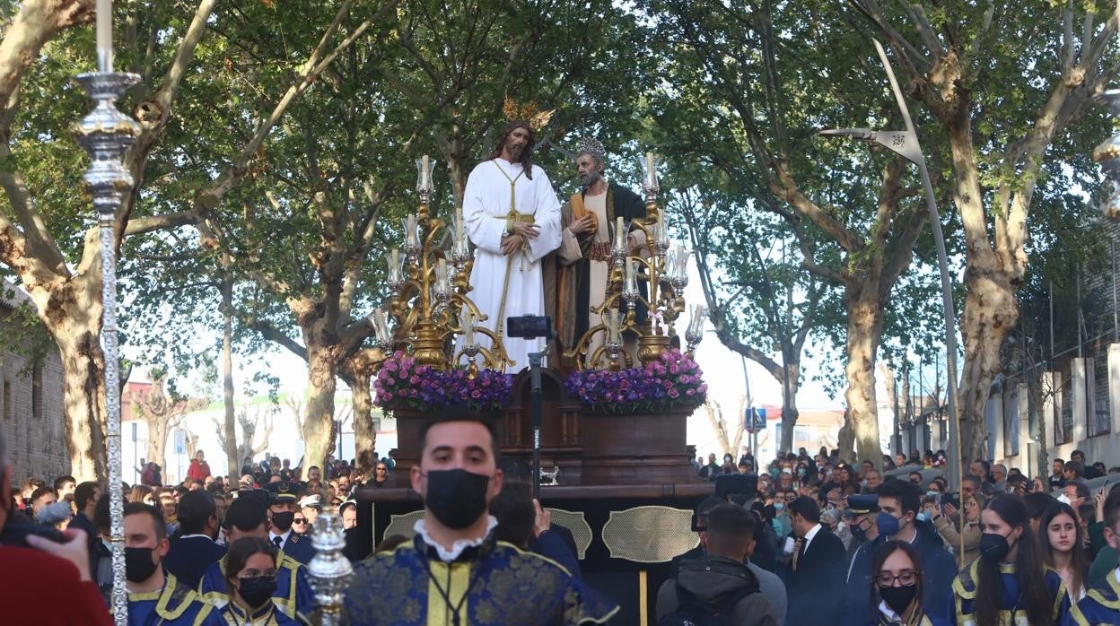 La procesión de Jesús de la Bondad en Córdoba, en imágenes