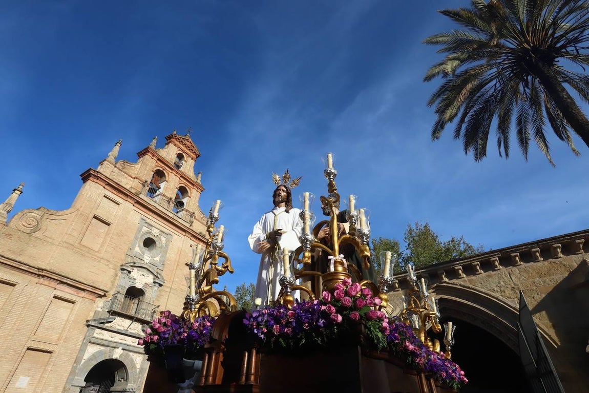 La procesión de Jesús de la Bondad en Córdoba, en imágenes