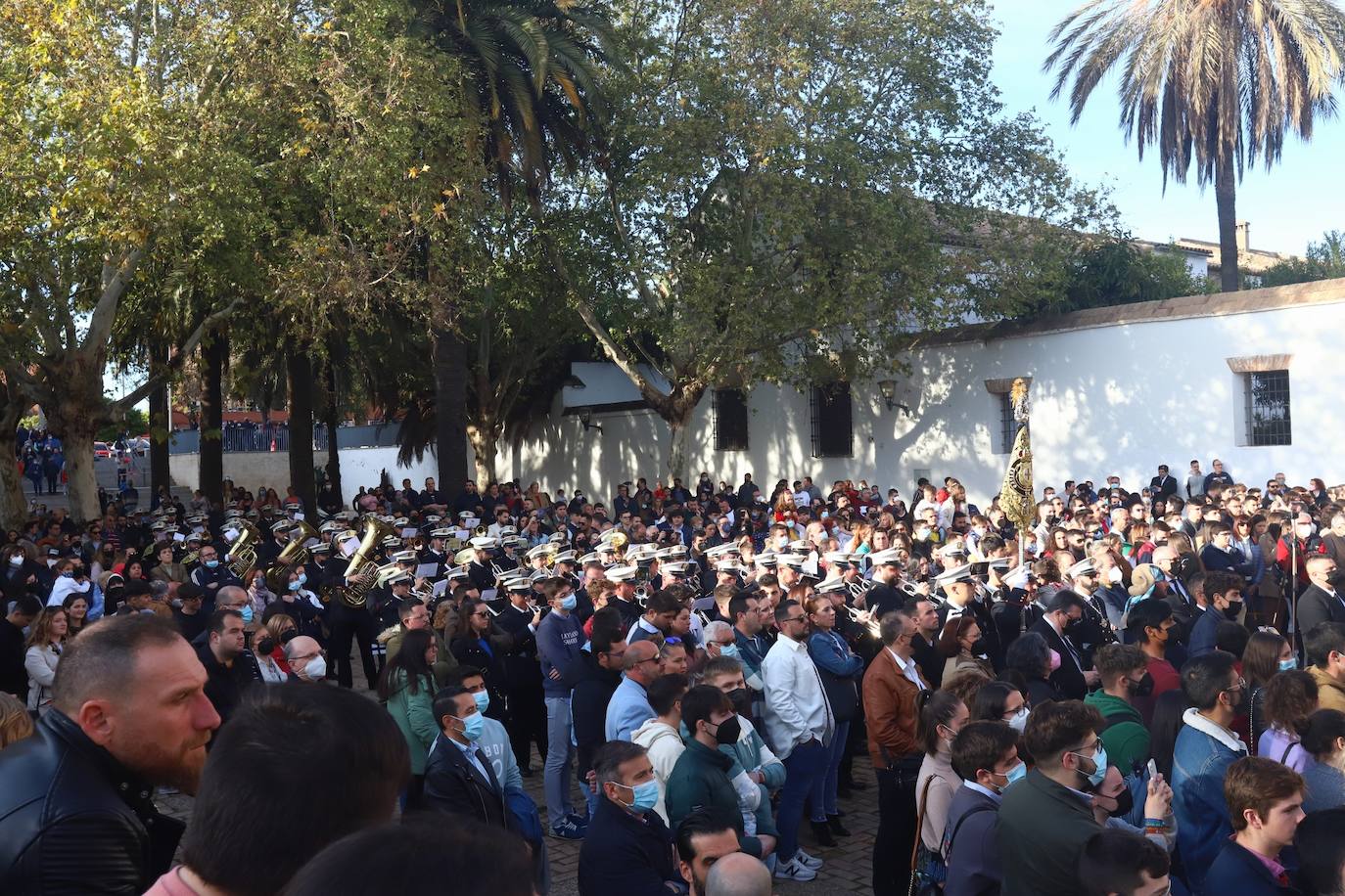 La procesión de Jesús de la Bondad en Córdoba, en imágenes