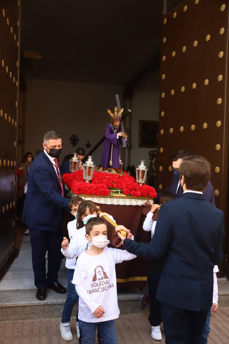 La Semana Santa Infantil del colegio Santa María de Guadalupe de Córdoba, en imágenes