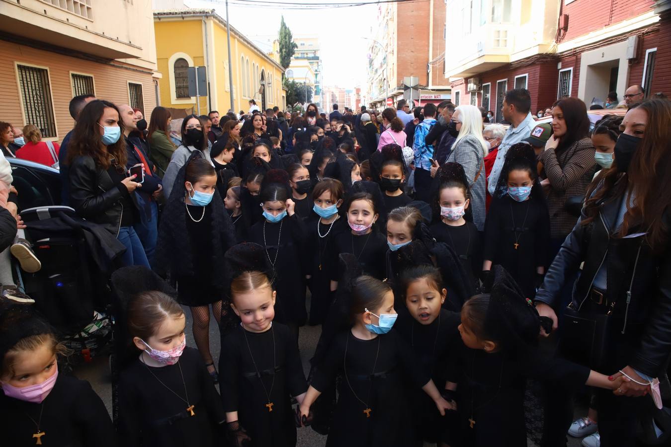 La Semana Santa Infantil del colegio Santa María de Guadalupe de Córdoba, en imágenes