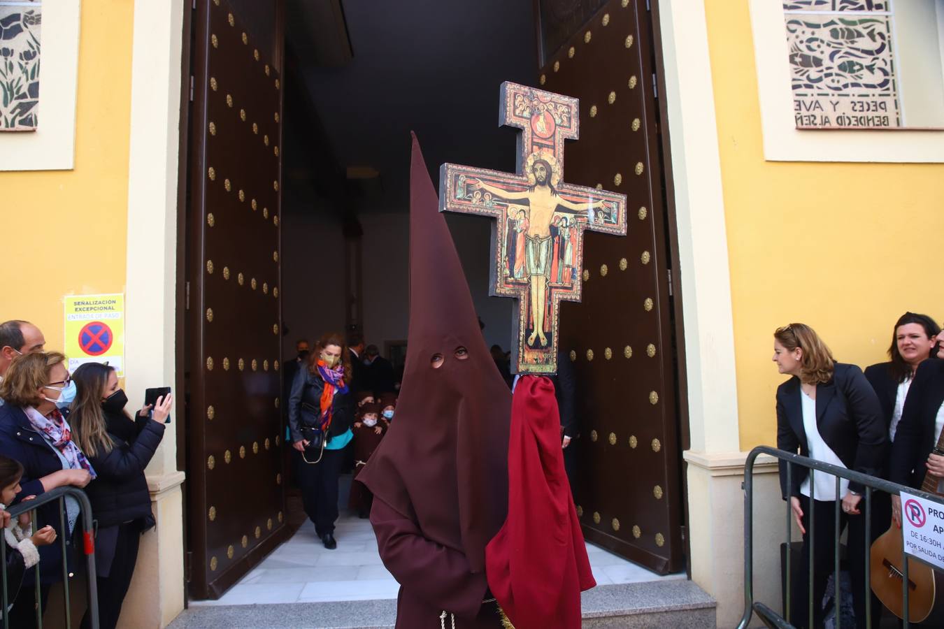 La Semana Santa Infantil del colegio Santa María de Guadalupe de Córdoba, en imágenes