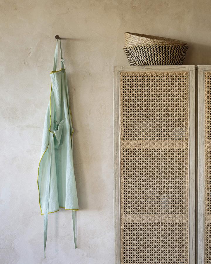 6. Cannage. Vuelven los muebles de rejilla y lo hacen con su imagen más rústica y encantadora, como la del armario Rexit de Kave Home (899 €). Realizado en madera maciza y chapa de mindi con ratán, es una buena opción en dormitorios, el recibidor o el comedor.