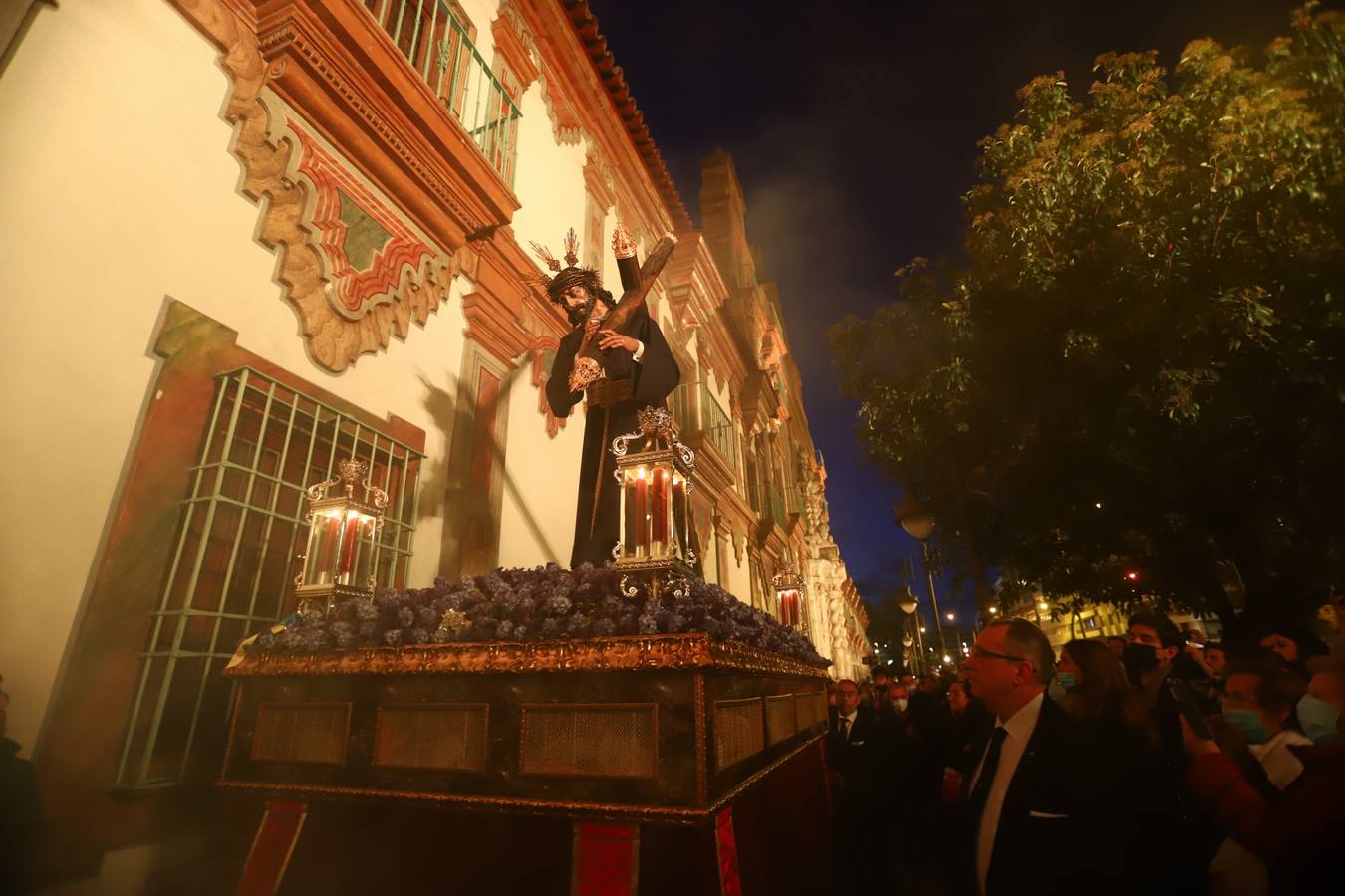 El íntimo via crucis de Jesús en su Soberano Poder por Córdoba, en imágenes