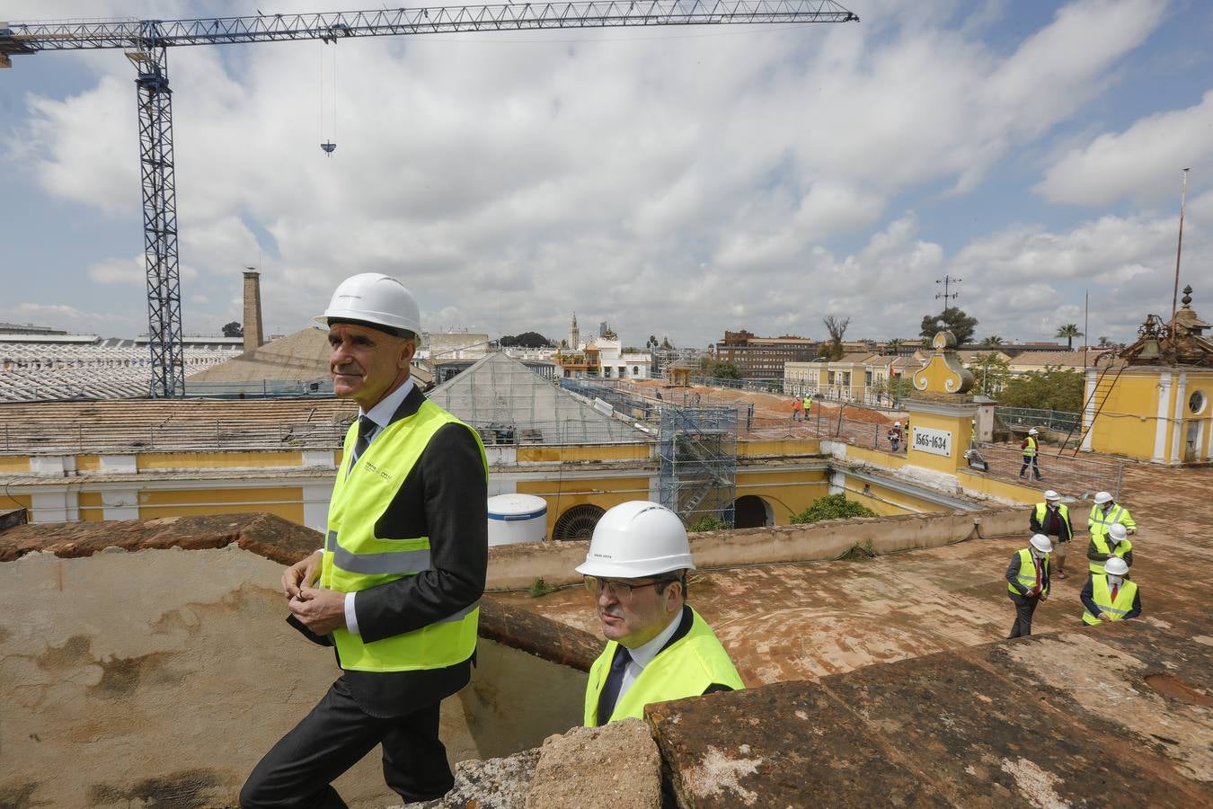 Visita del ministro de Cultura a la Fábrica de Artillería de Sevilla