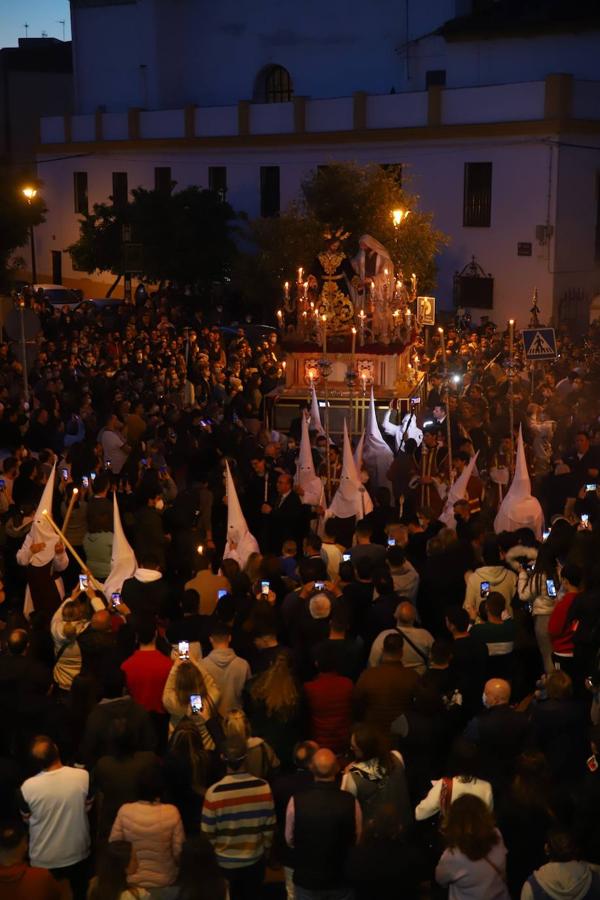 La procesión de Jesús de la Salud en el beso de Judas, en imágenes