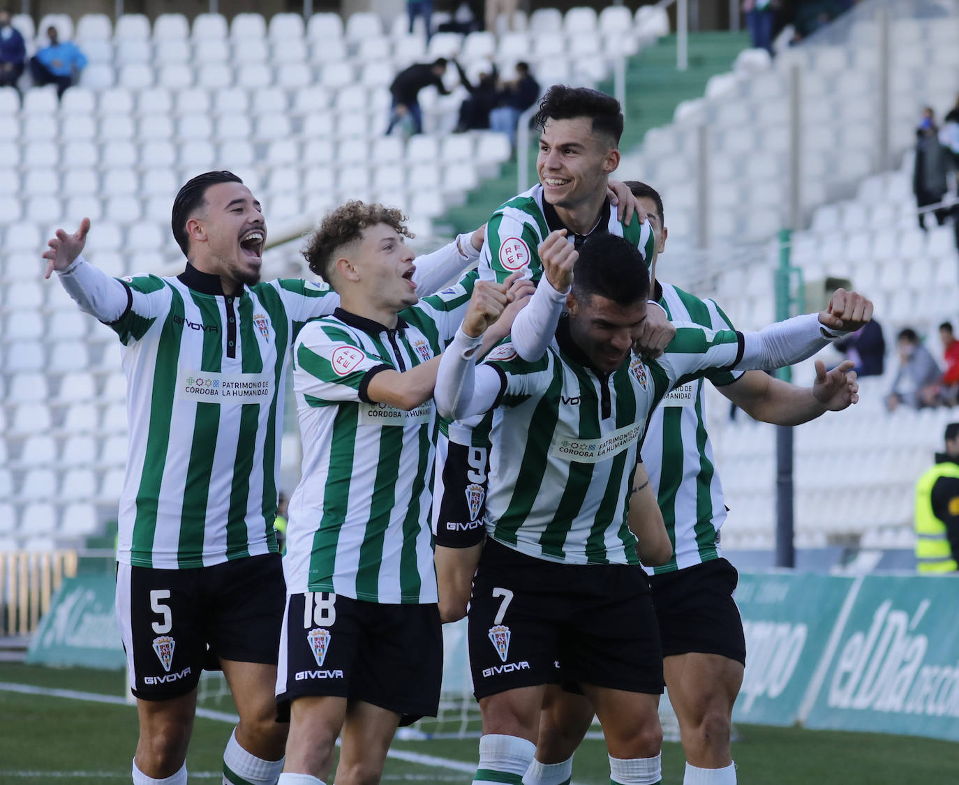 La temporada del ascenso del Córdoba CF, en imágenes