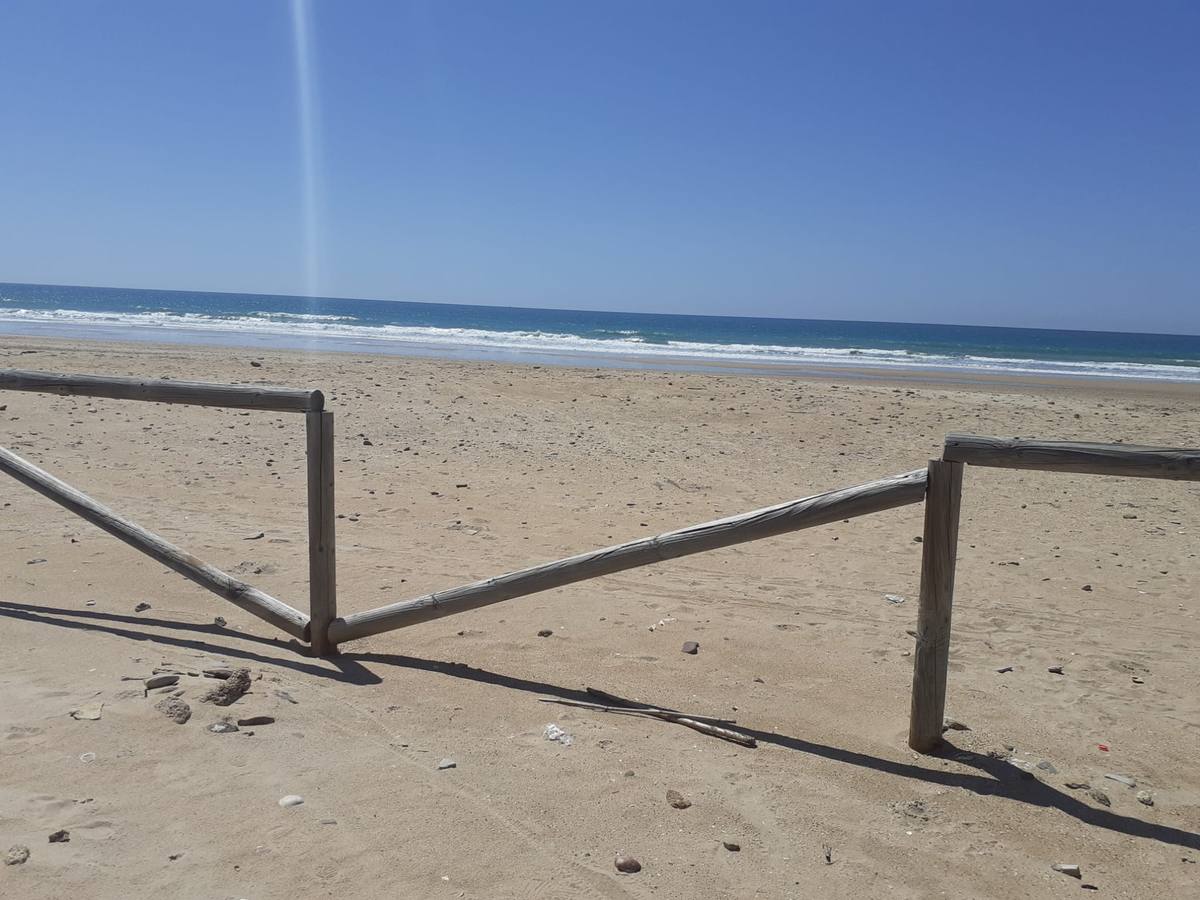 FOTOS: Así está la playa de El Palmar al inicio de la Semana Santa 2022