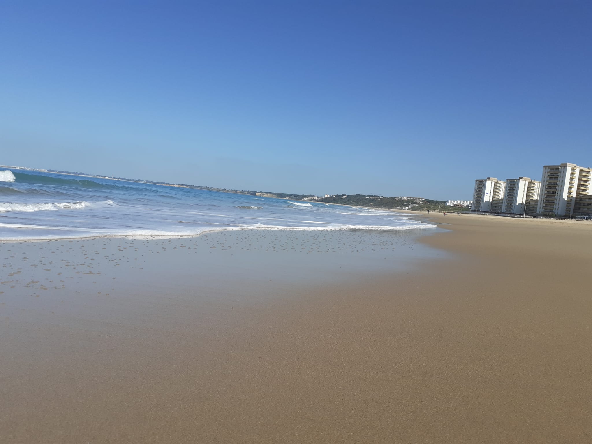 En imágenes: Así está la playa de Vistahermosa para la Semana Santa 2022