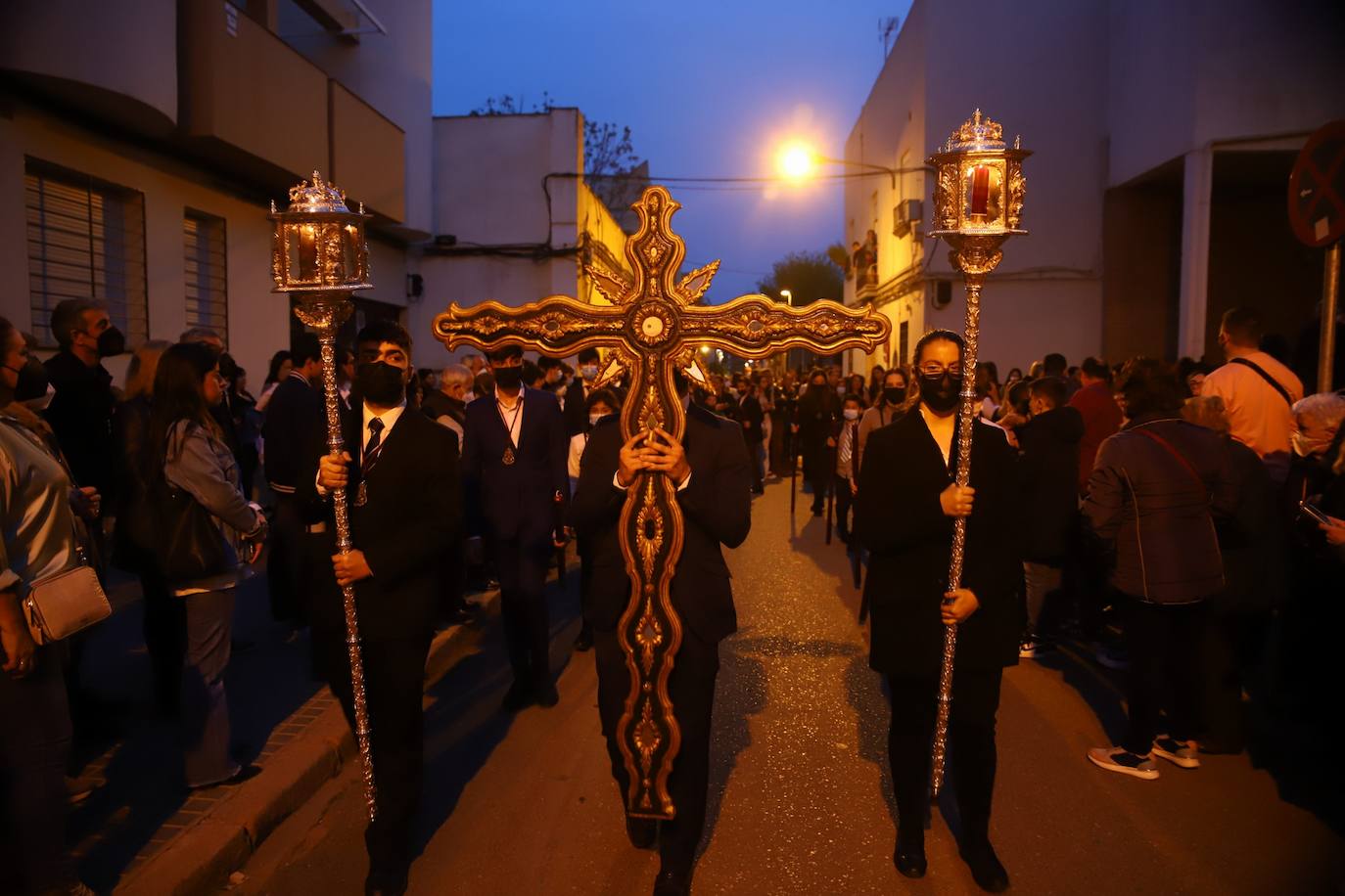 Los vía crucis de la Providencia y la Redención en Córdoba, en imágenes