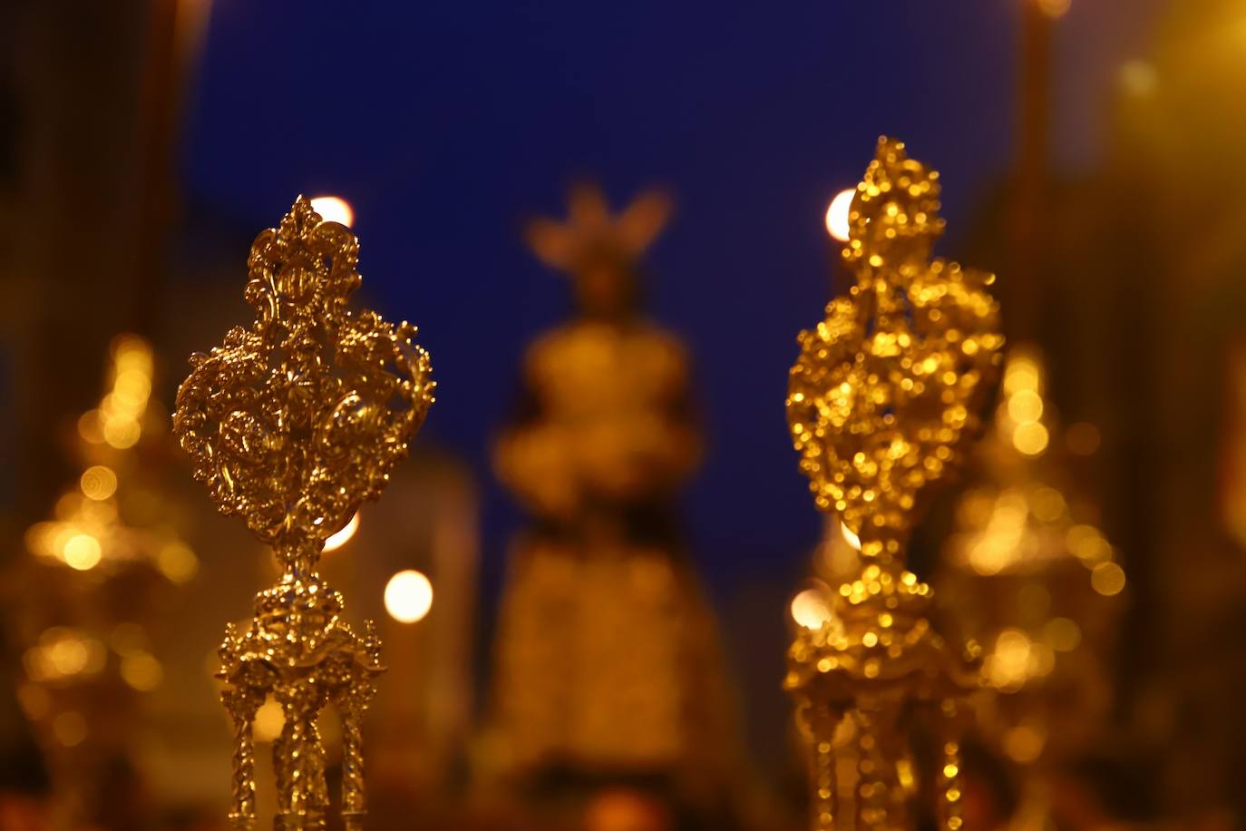 Los vía crucis de la Providencia y la Redención en Córdoba, en imágenes