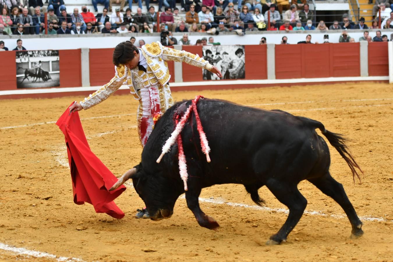 La corrida de Ventura, Ortega y Roca Rey en Pozoblanco, en imágenes