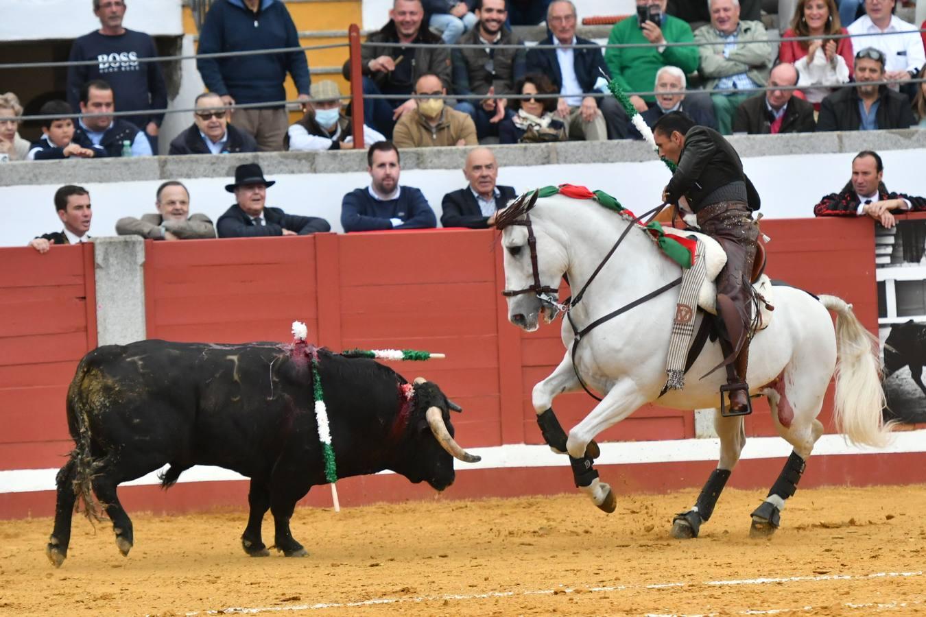 La corrida de Ventura, Ortega y Roca Rey en Pozoblanco, en imágenes