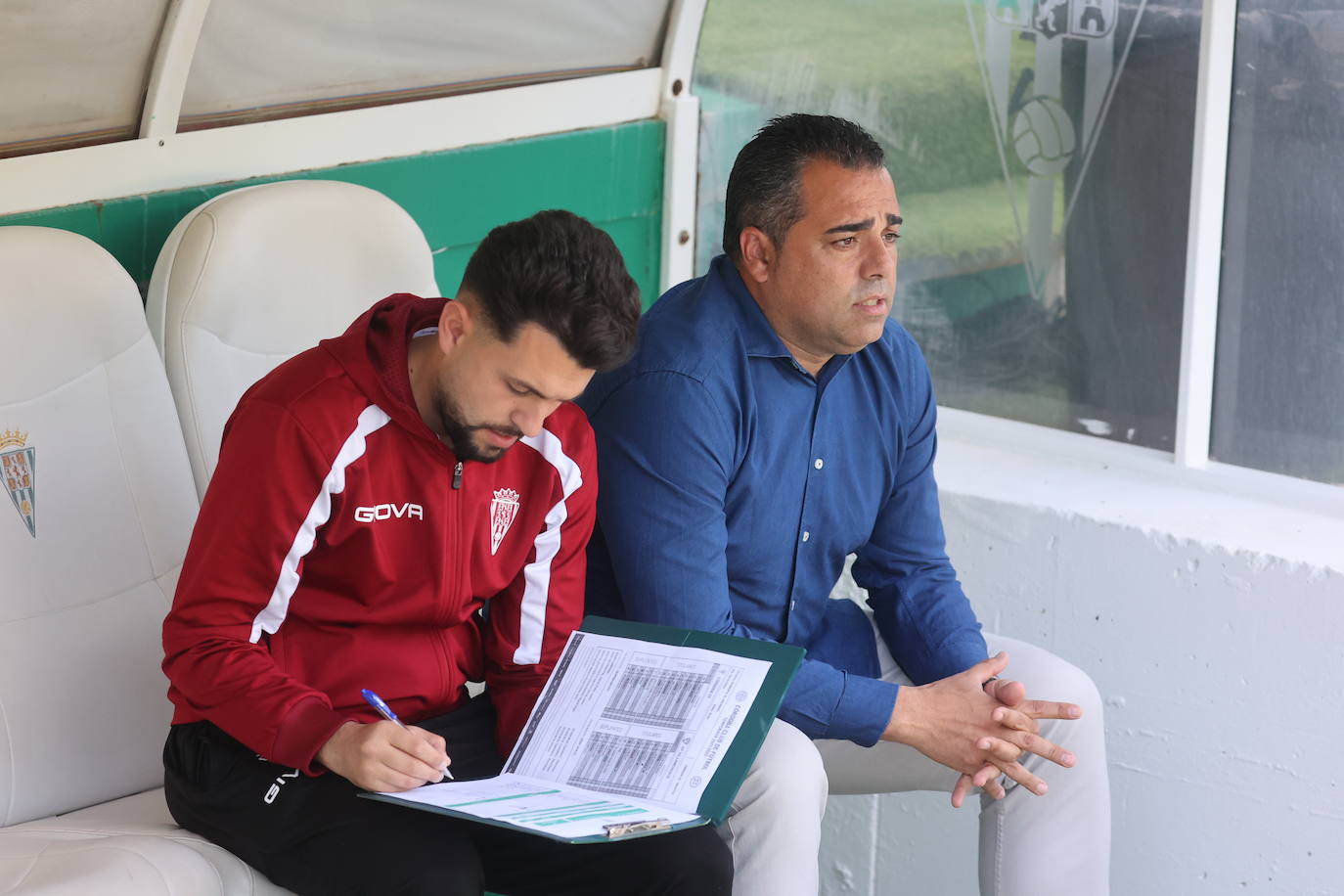 En imágenes, el fantástico ambiente en el Córdoba CF - Villanovense