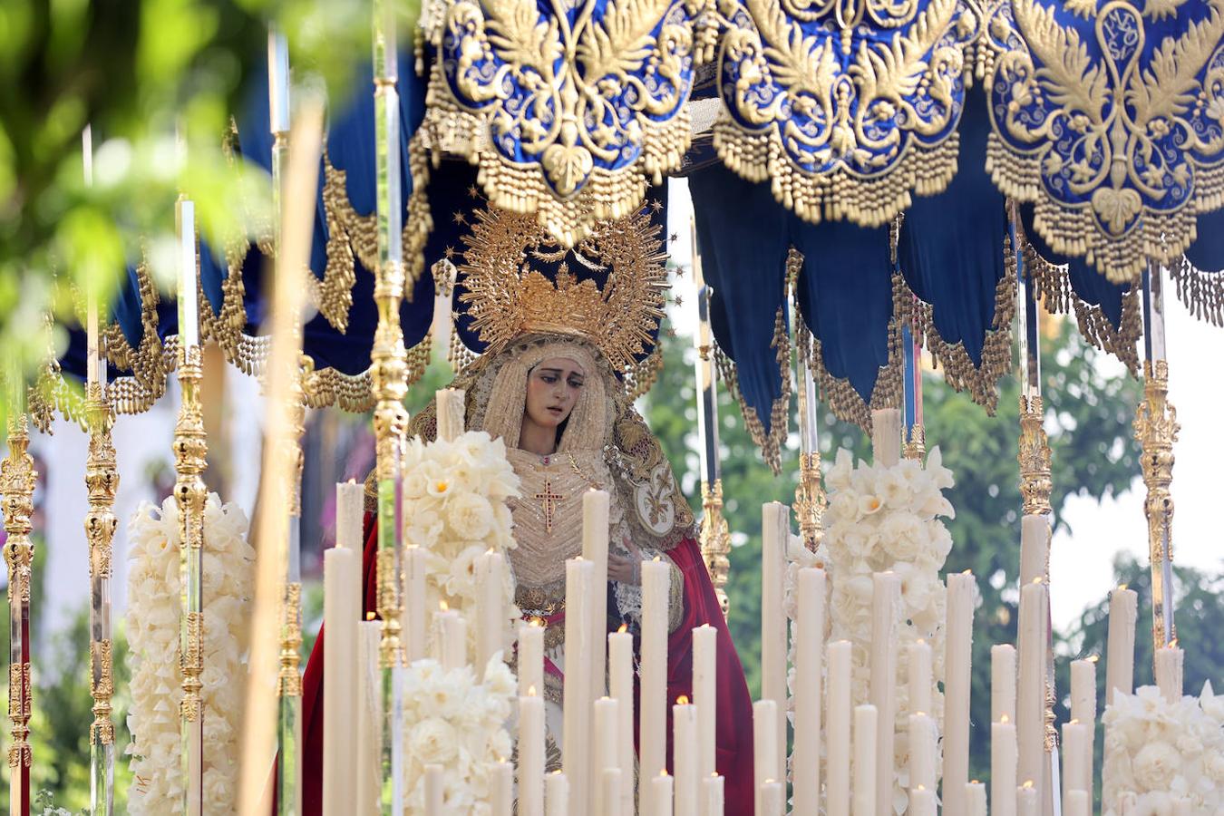 Imagen de la Virgen María en una procesión cordobesa. 