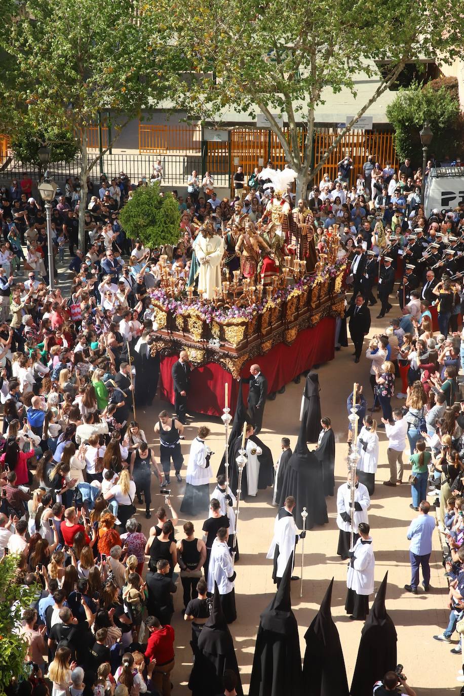 El Amor, en su emotivo desfile del Domingo de Ramos en Córdoba