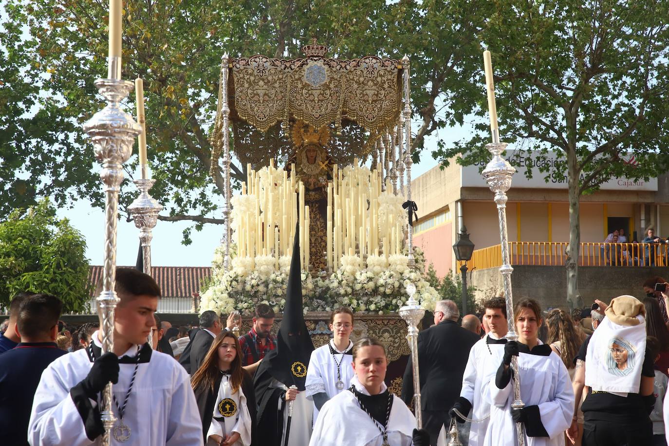 El Amor, en su emotivo desfile del Domingo de Ramos en Córdoba