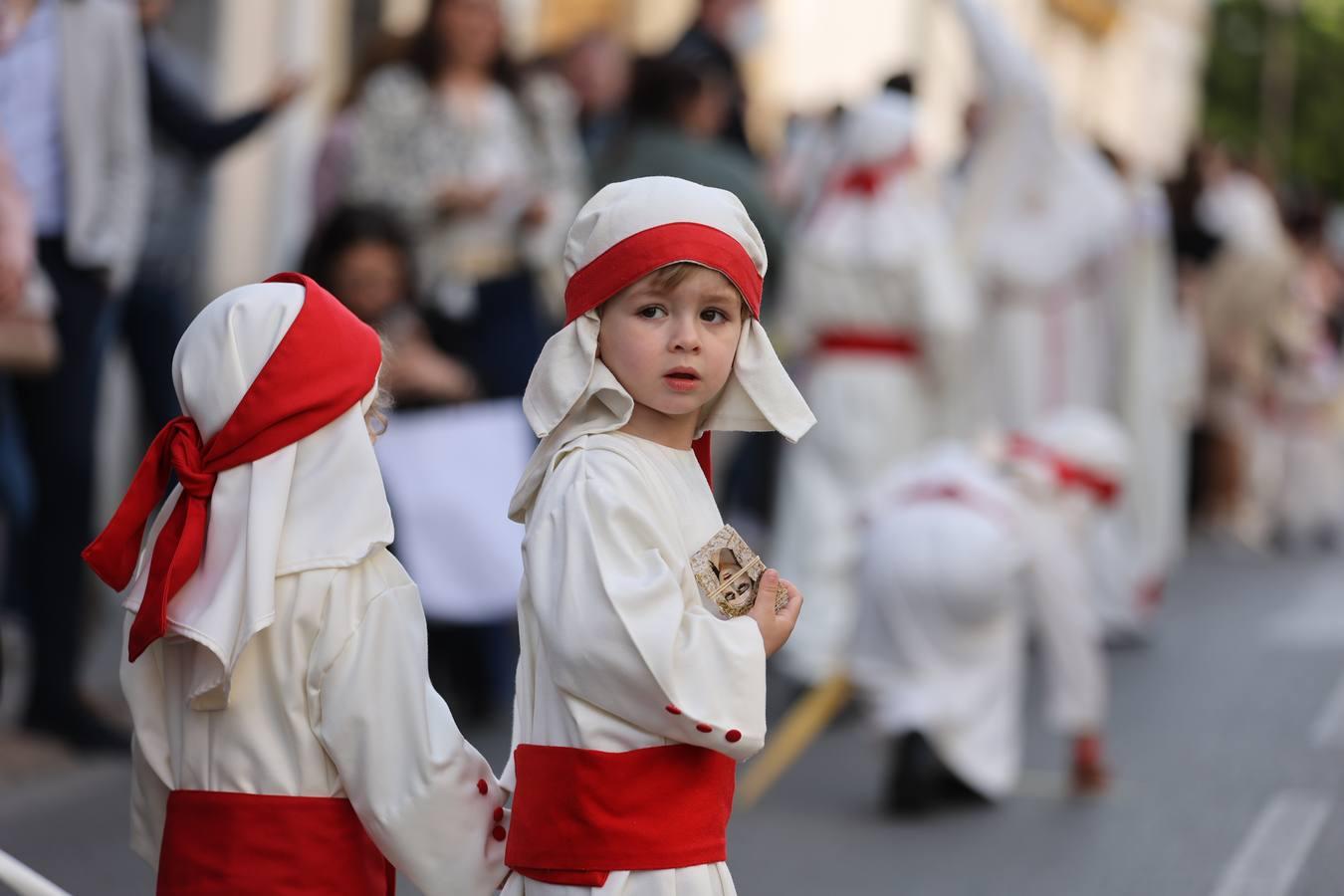 La vibrante salida de la Borriquita en el Domingo de Ramos de Córdoba, en imágenes