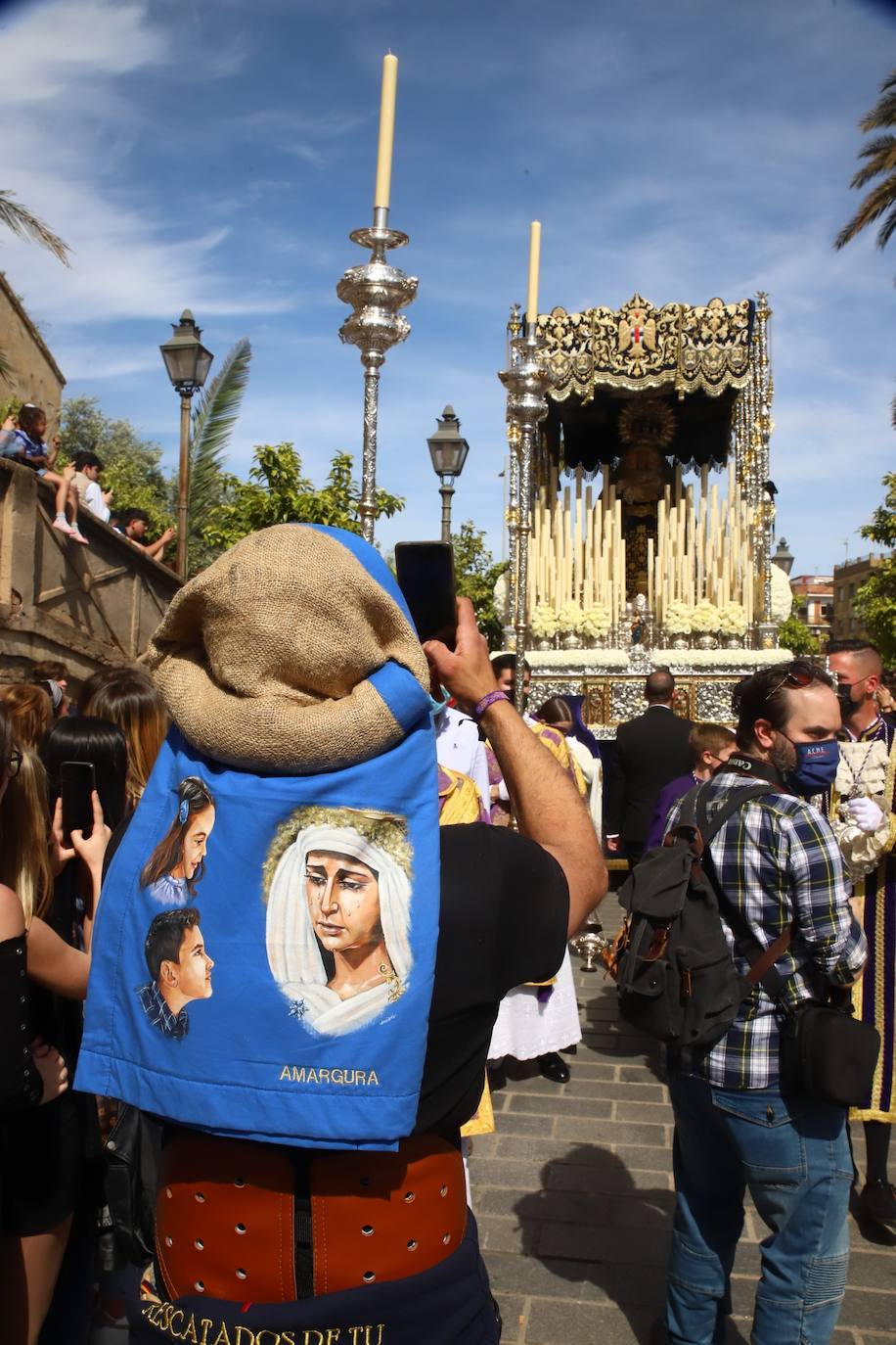 El imágenes, el Rescatado reparte su gracia el Domingo de Ramos en Córdoba