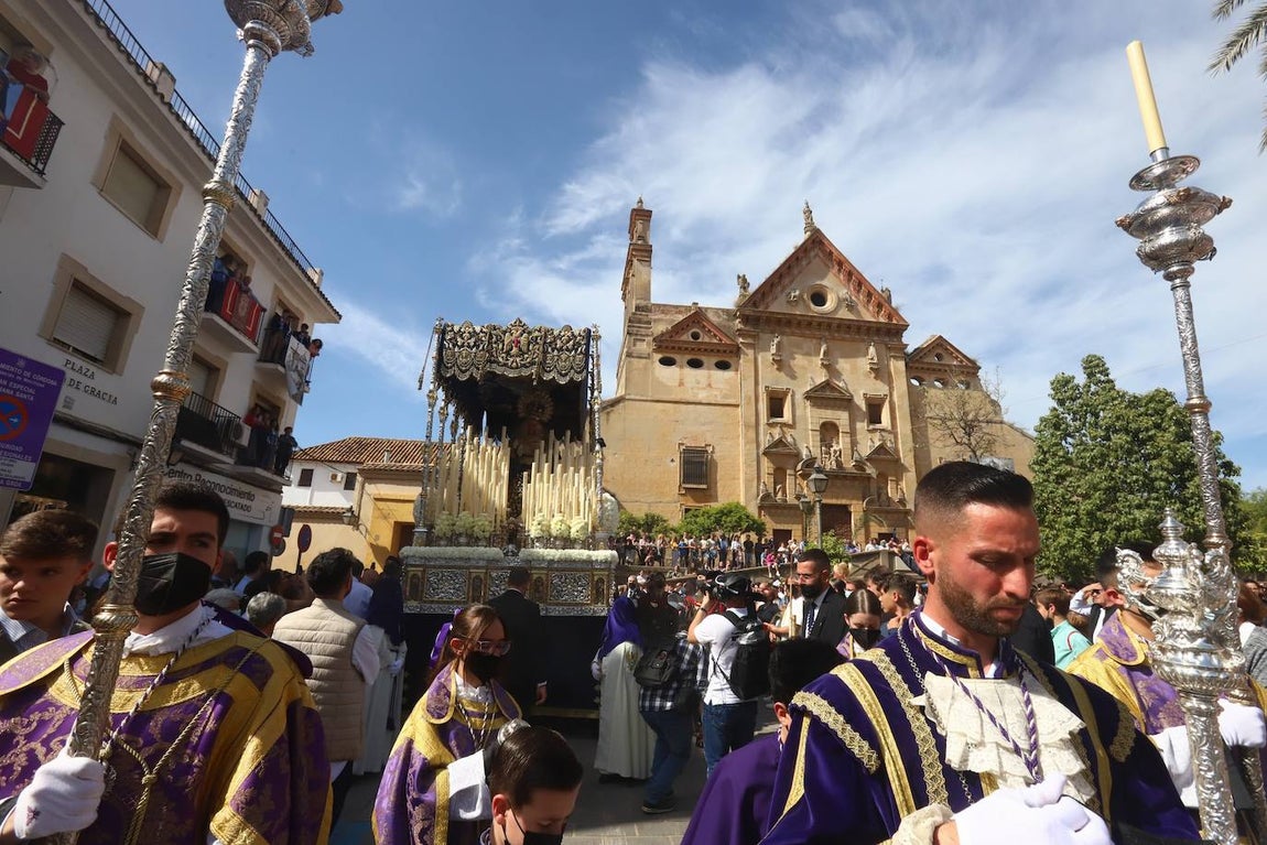 El imágenes, el Rescatado reparte su gracia el Domingo de Ramos en Córdoba