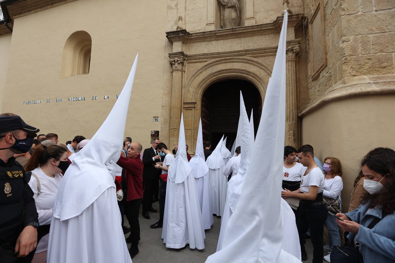 Lunes Santo | Tristeza en San Nicolás, la lluvia impide la salida de la Sentencia