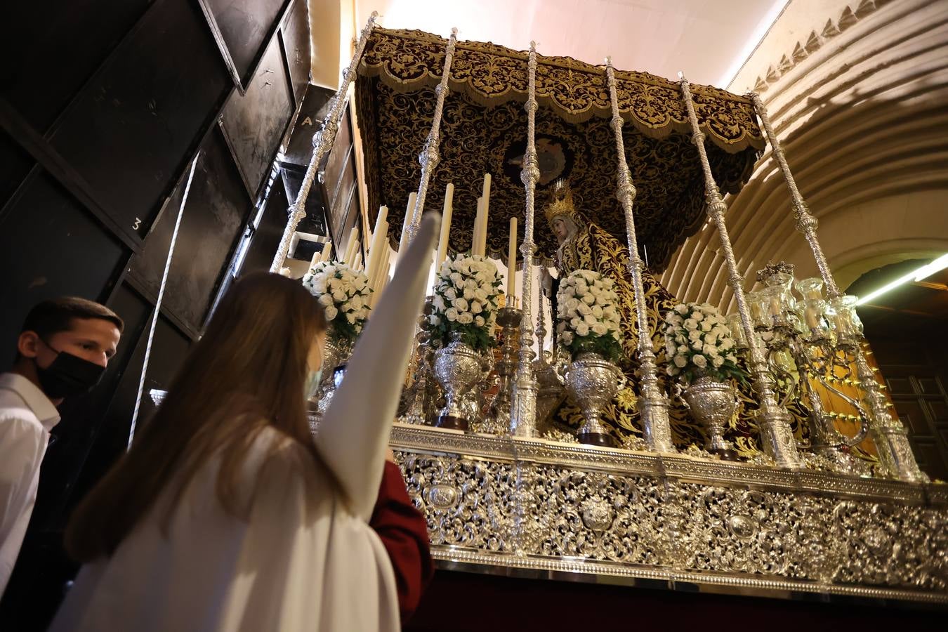 Lunes Santo | Tristeza en San Nicolás, la lluvia impide la salida de la Sentencia