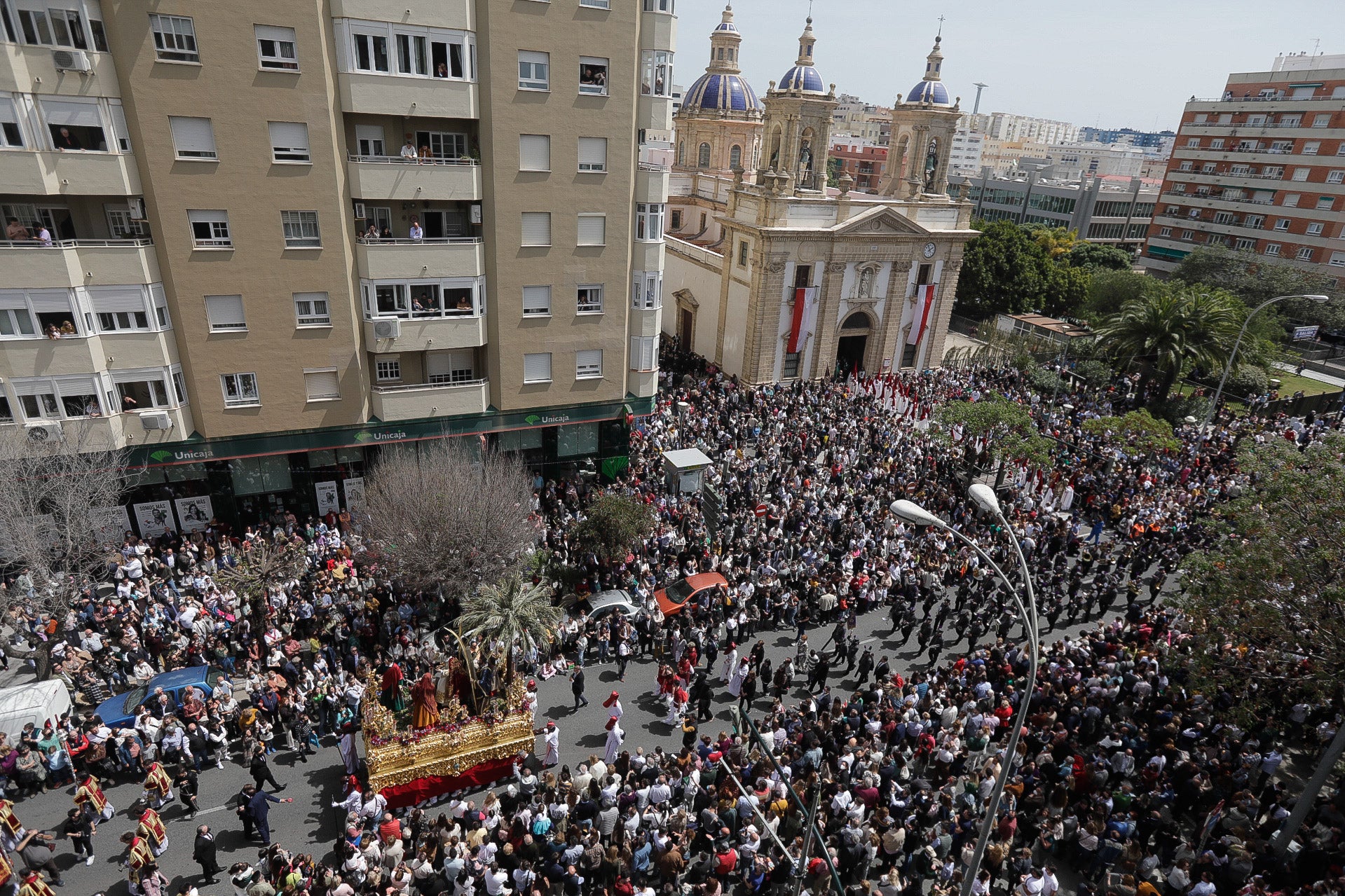 En imágenes: Así ha sido el Domingo de Ramos en Cádiz