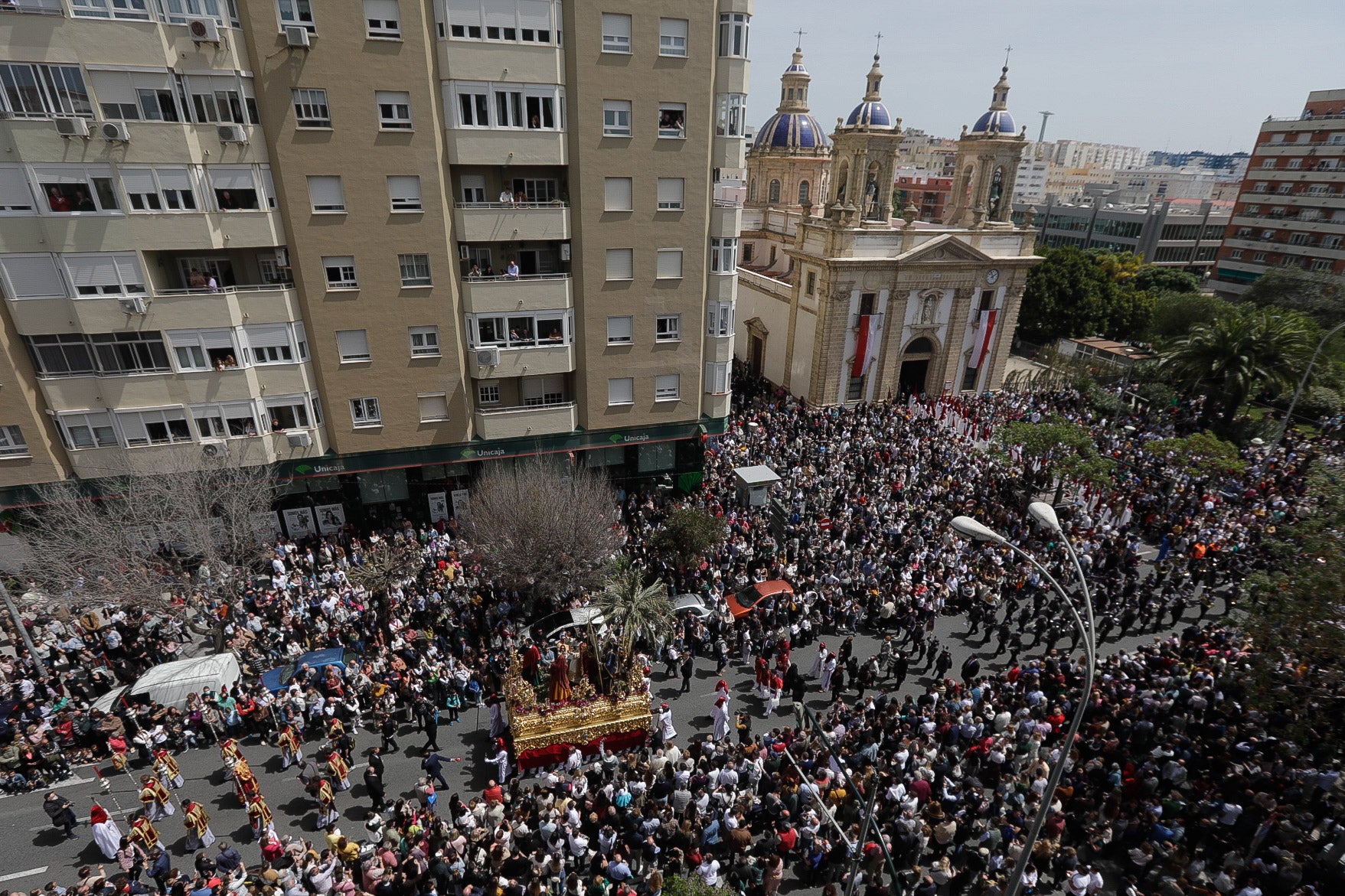 En imágenes: Así ha sido el Domingo de Ramos en Cádiz