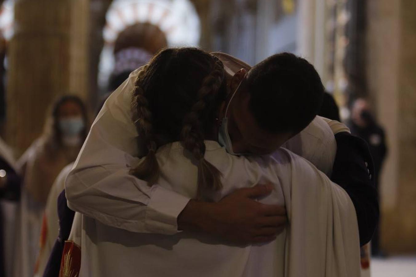 Martes Santo | Tristeza en la Catedral por la suspensión de la Agonía de Córdoba, en imágenes