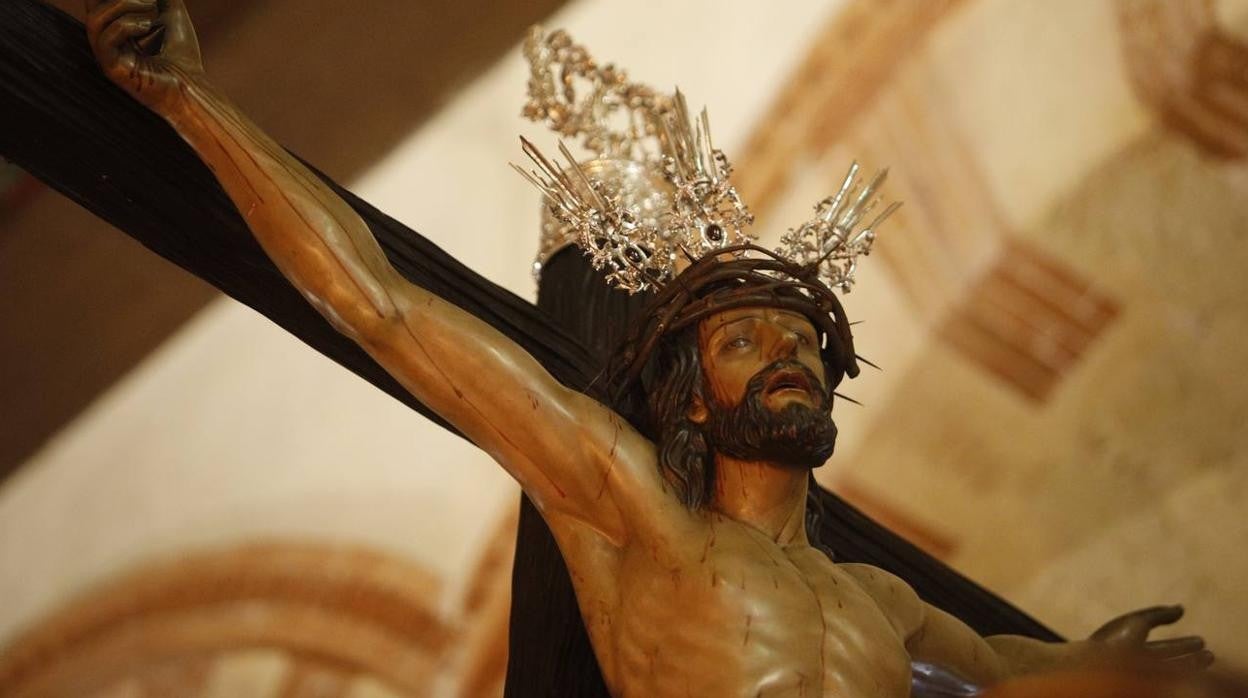 Martes Santo | Tristeza en la Catedral por la suspensión de la Agonía de Córdoba, en imágenes