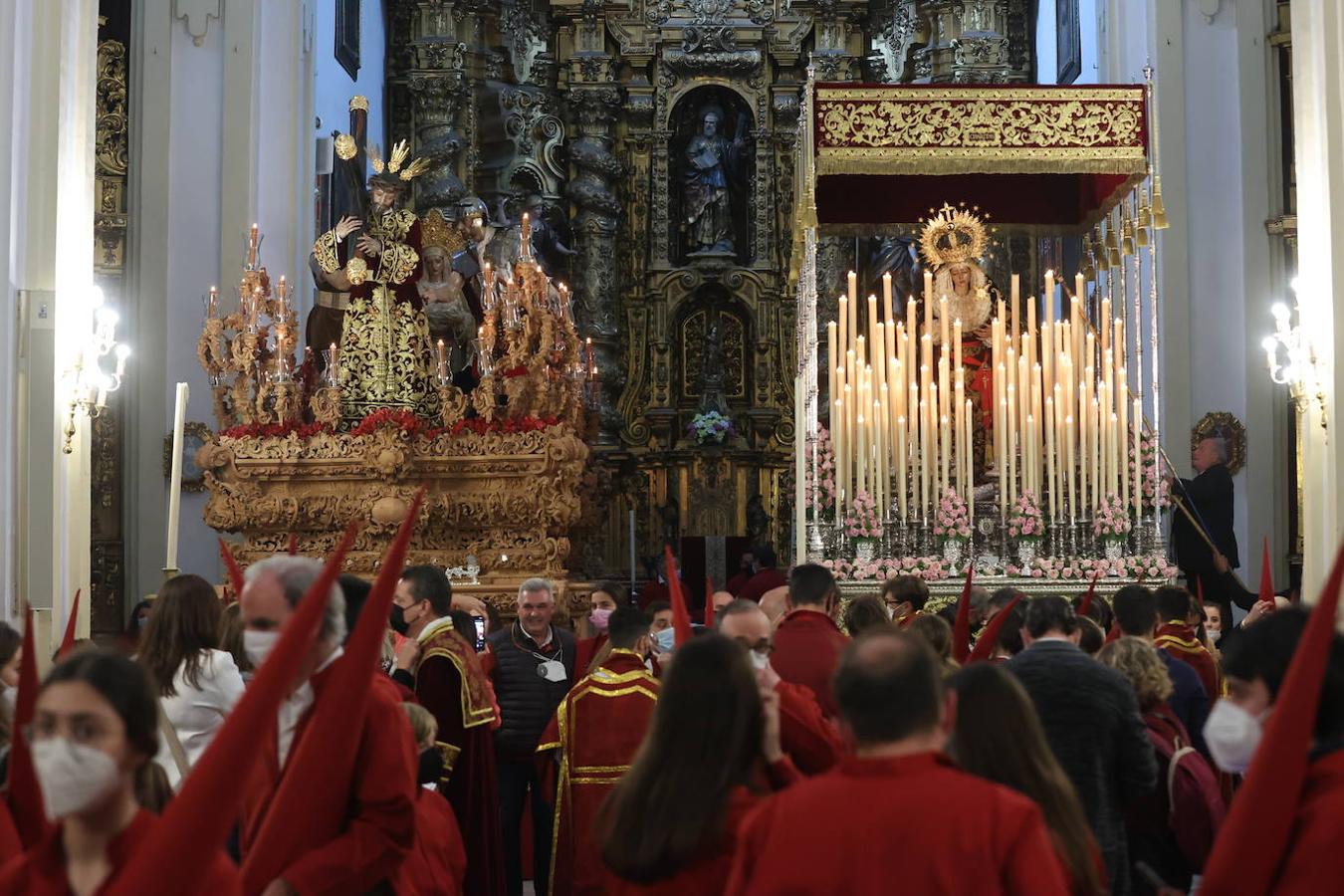 Martes Santo | La desolación por la suspensión del Buen Suceso, en imágenes