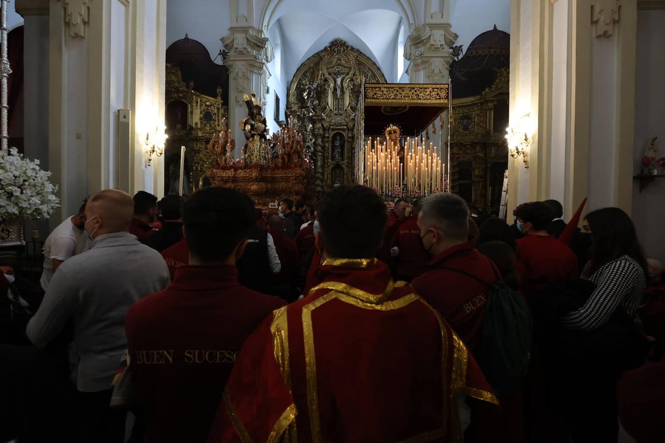 Martes Santo | La desolación por la suspensión del Buen Suceso, en imágenes