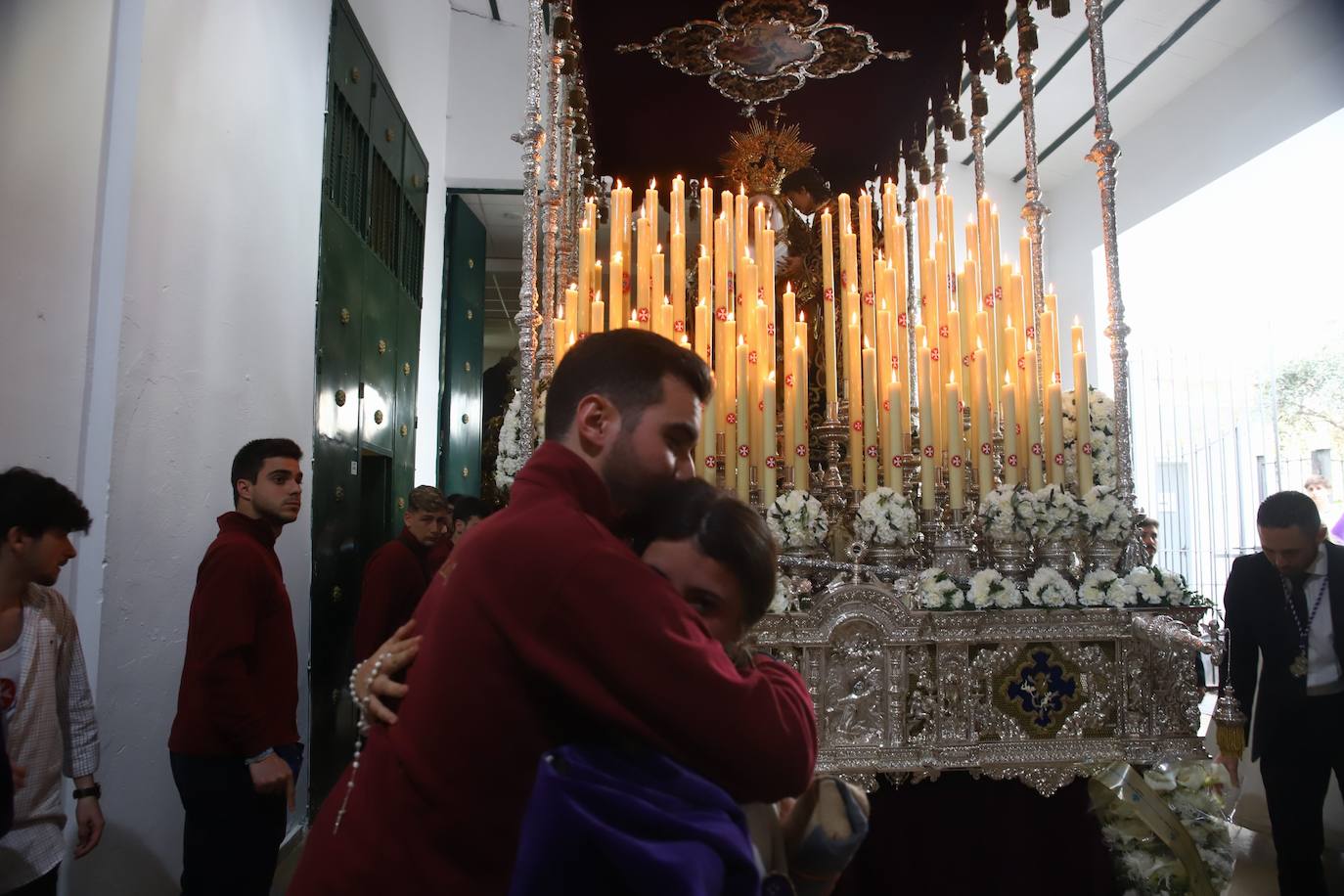 Martes Santo | La pena del Císter de Córdoba tras la suspensión, en imágenes