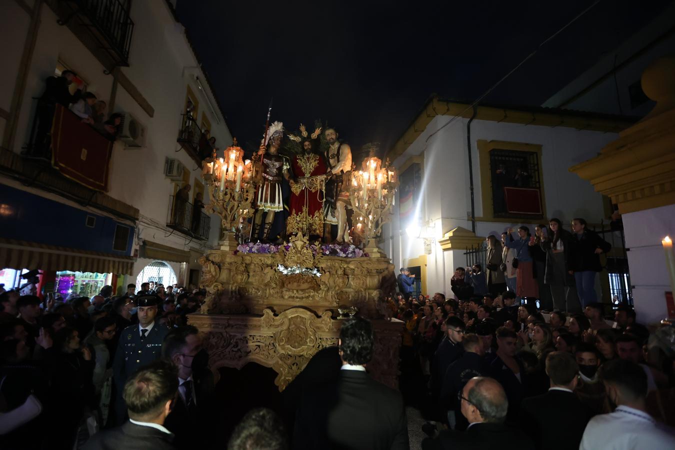 La devota vuelta del Prendimiento a María Auxiliadora de Córdoba, en imágenes