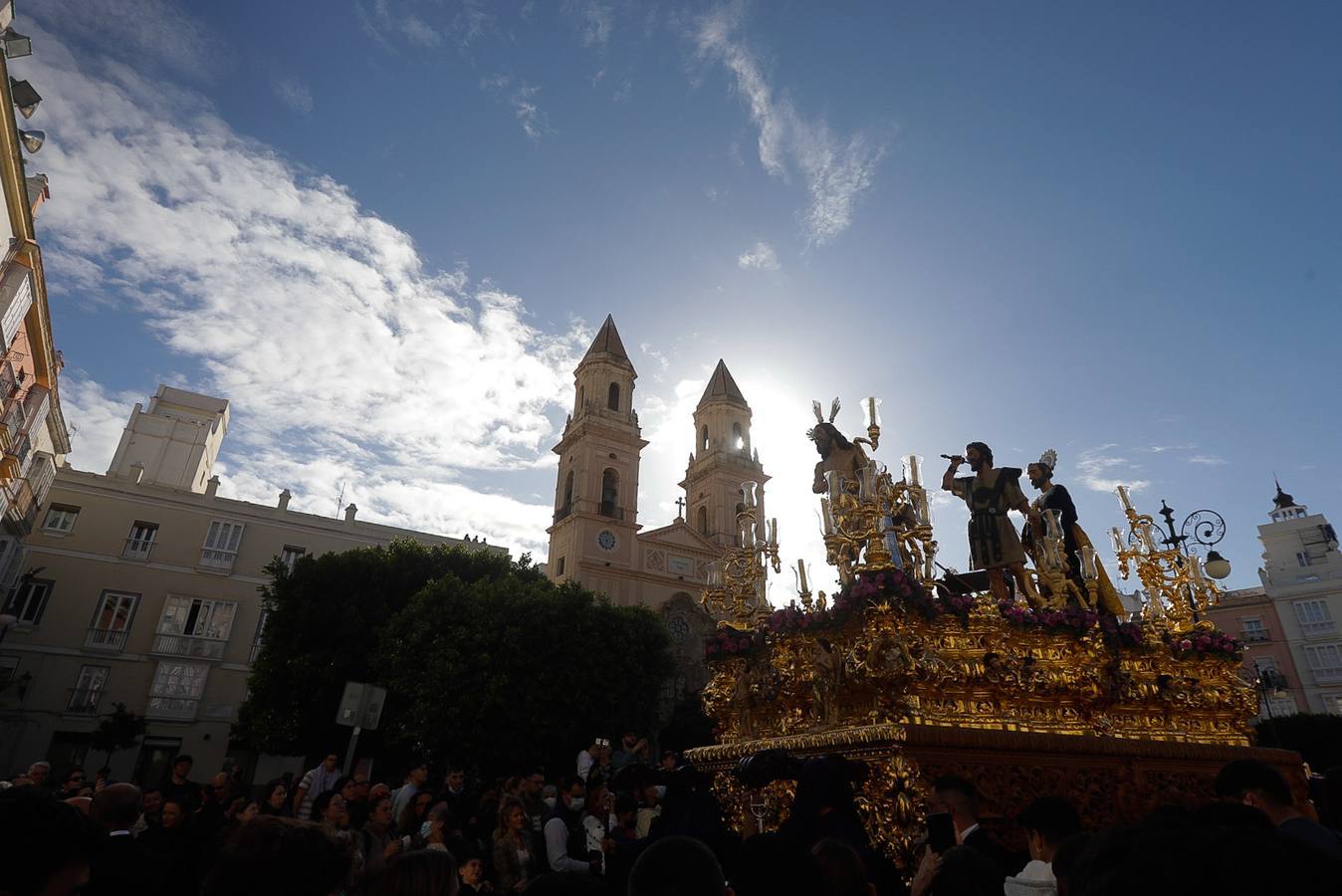 Fotos: Columna, el Martes Santo en Cádiz