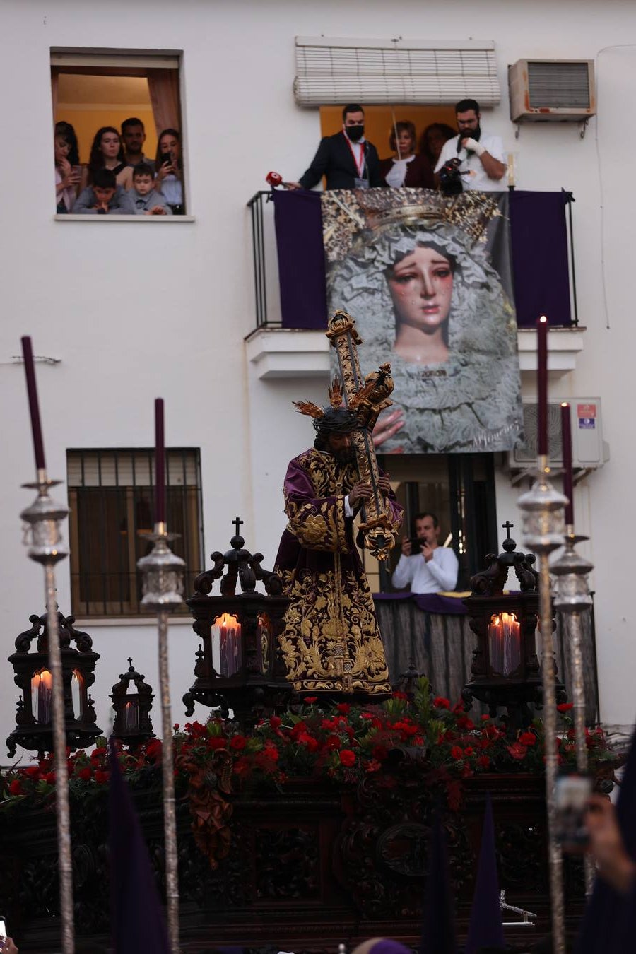 Miércoles Santo | La sublime salida de Pasión en Córdoba, en imágenes