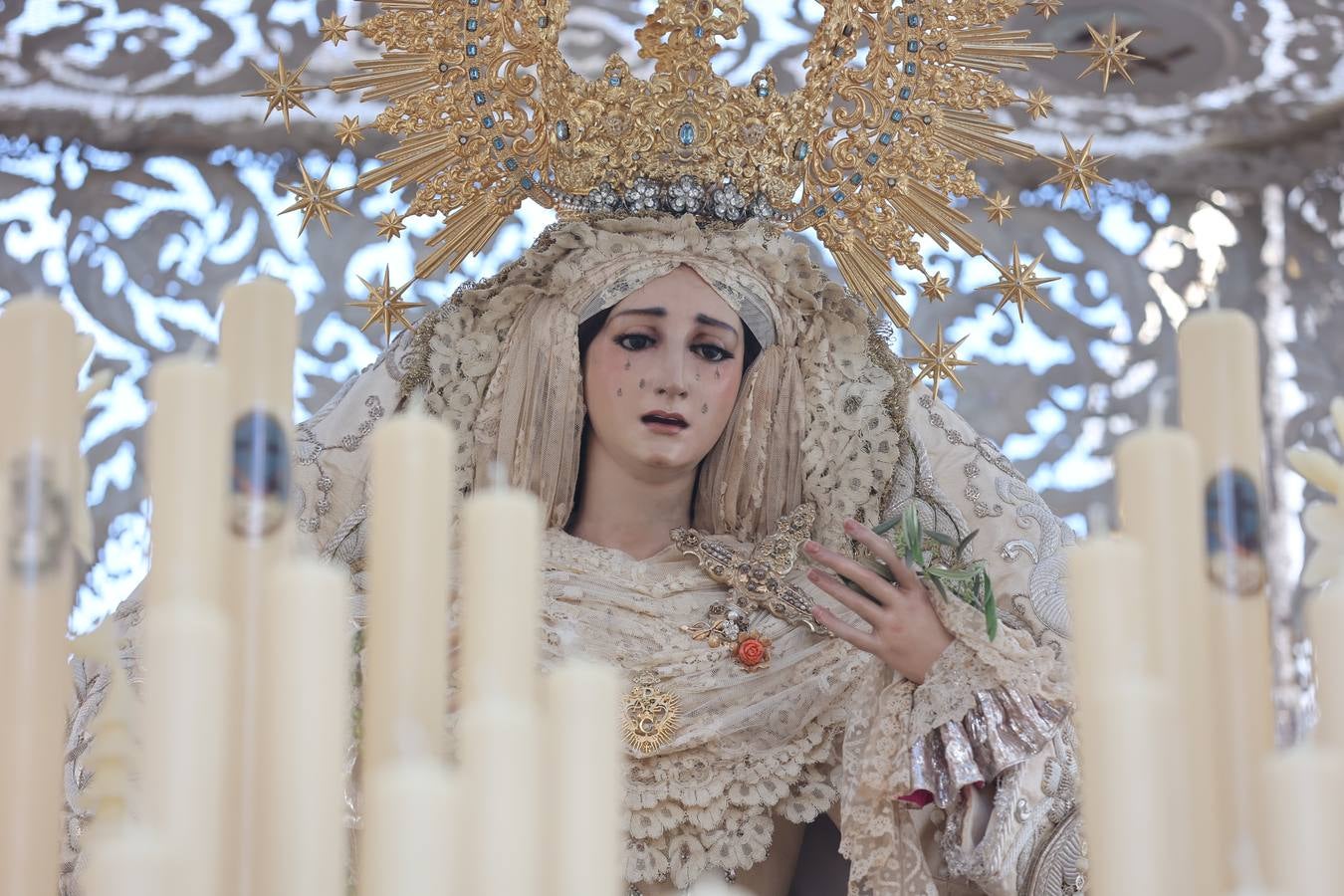 Miércoles Santo | La triunfal procesión de La Paz en Córdoba, en imágenes