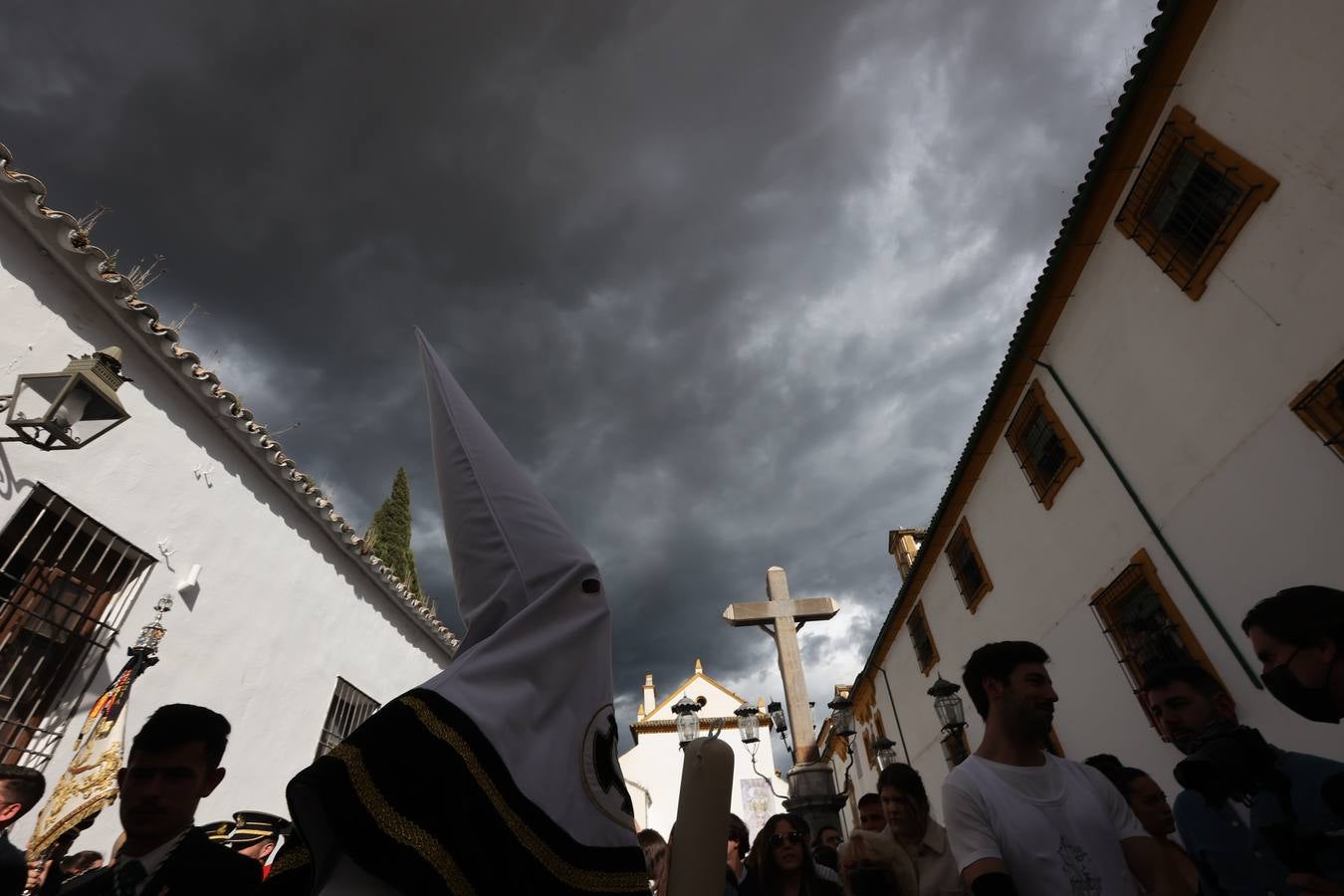 Miércoles Santo | La triunfal procesión de La Paz en Córdoba, en imágenes