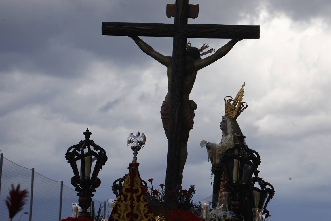 Miércoles Santo | La vibrante salida de la Piedad de Córdoba, en imágenes