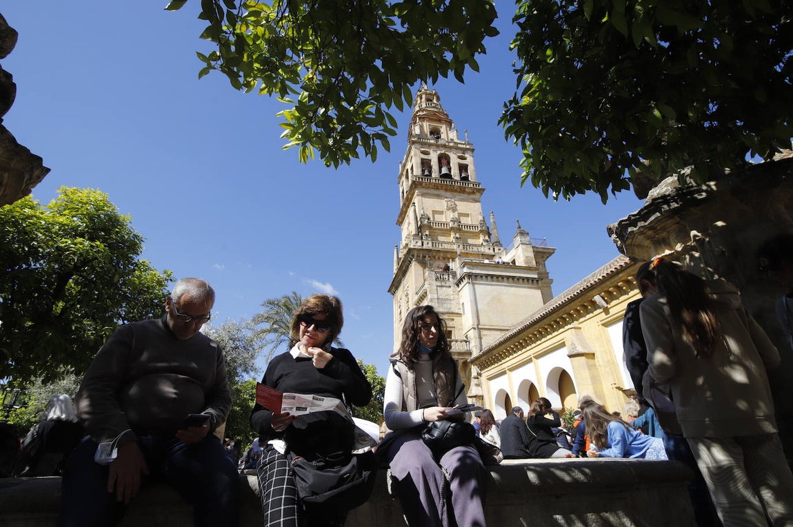 El ambiente turístico el Miércoles Santo en Córdoba, en imágenes