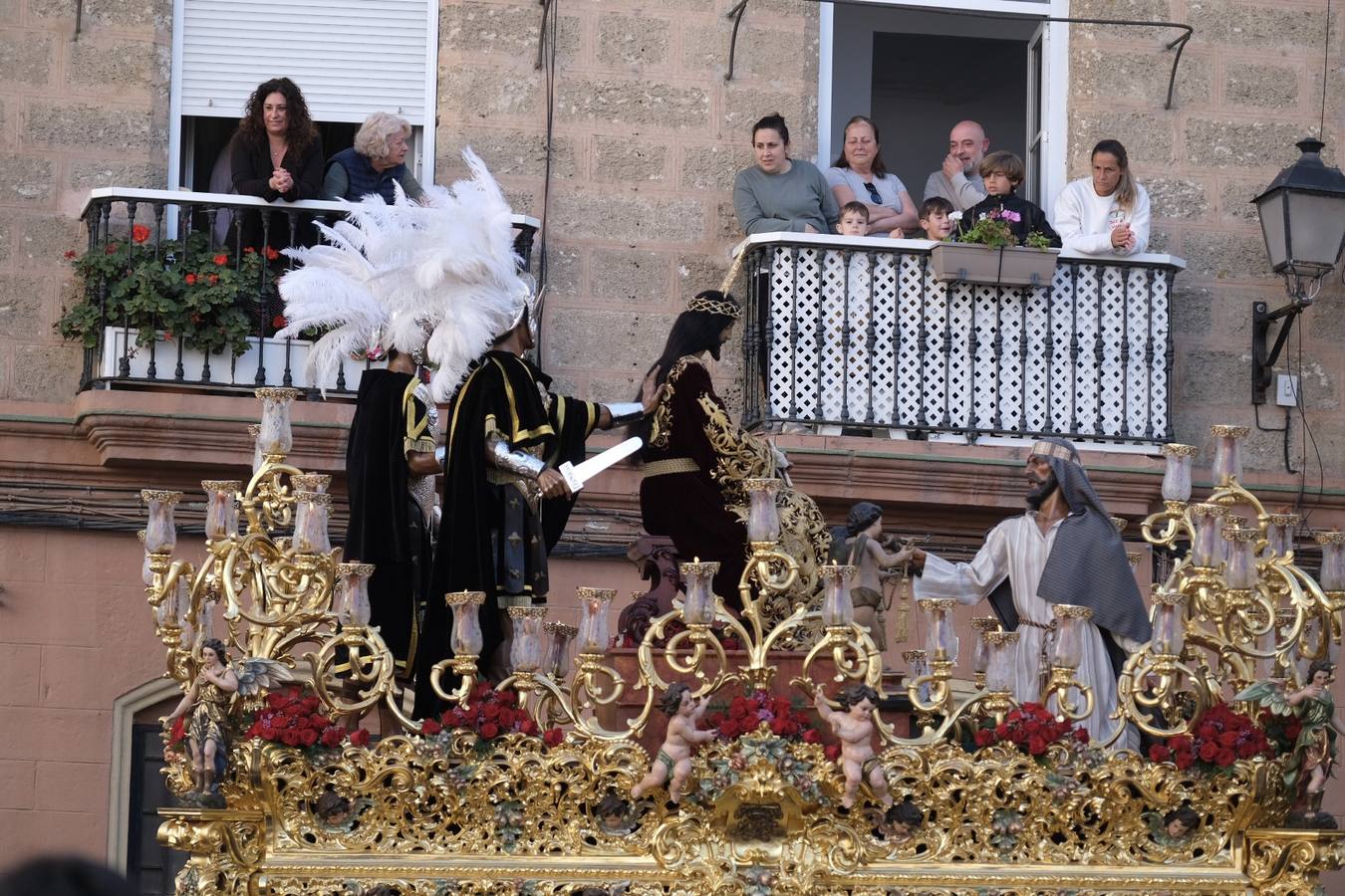 Fotos: Cigarreras, el Miércoles Santo en Cádiz