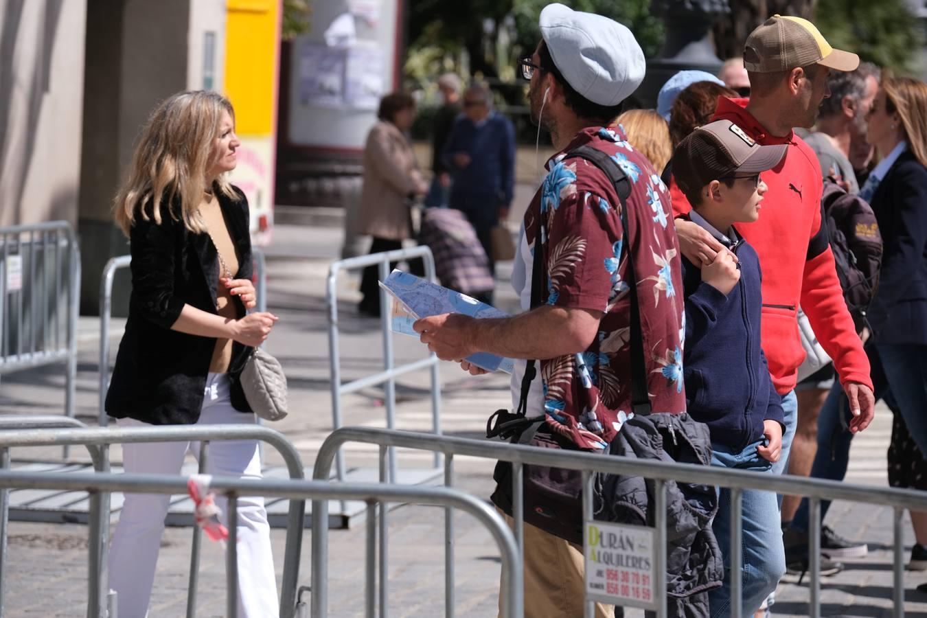 Fotos: Los turistas inundan las calles de Cádiz