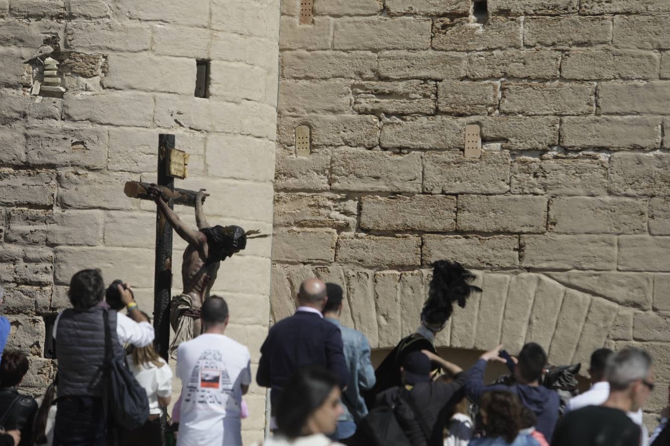 Fotos: Las Aguas, el Miércoles Santo en las calles de Cádiz