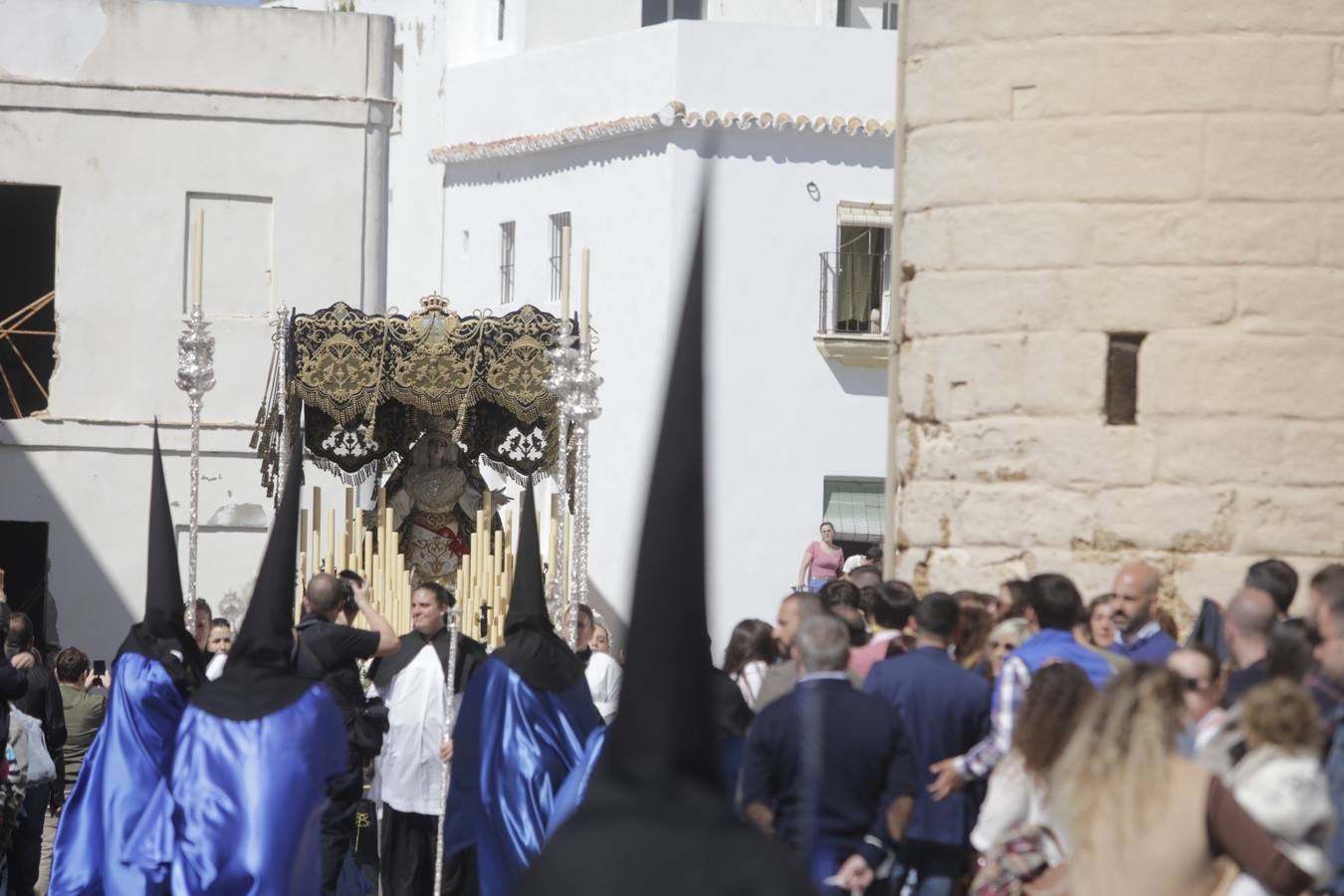 Fotos: Las Aguas, el Miércoles Santo en las calles de Cádiz