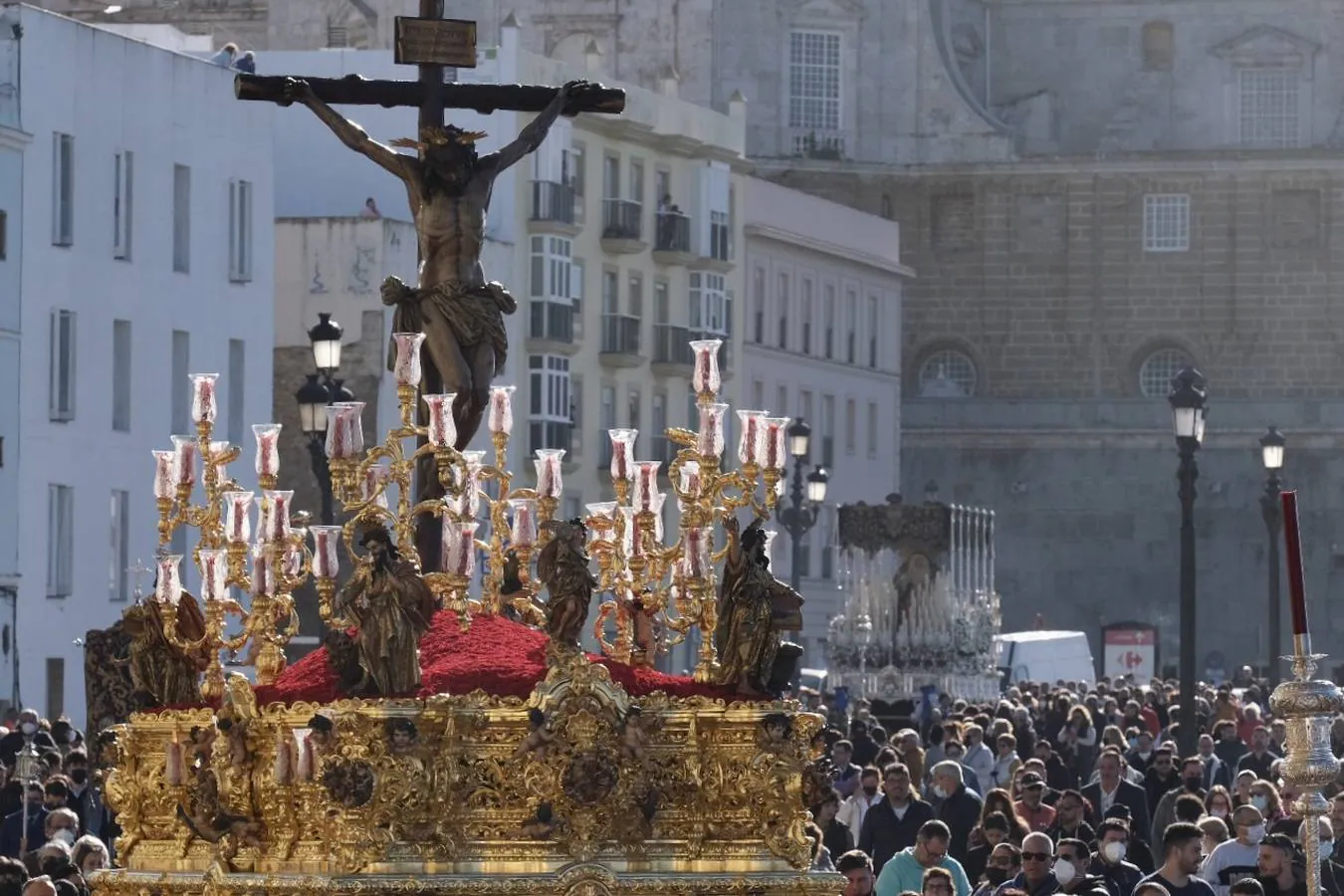 El espectacular regreso de La Palma a su templo acompañado por sus fieles
