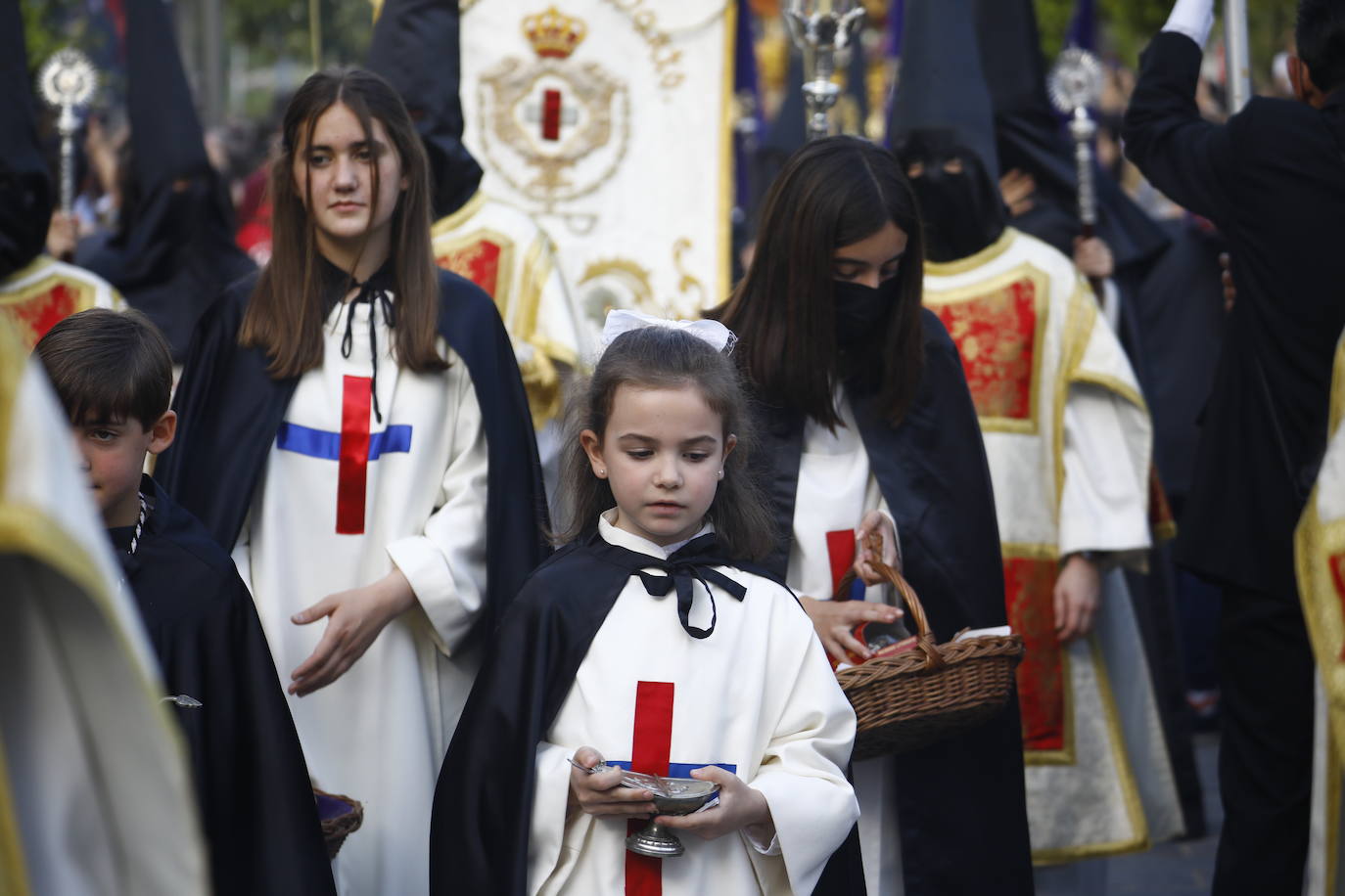 Jueves Santo | La popular procesión del Cristo de Gracia de Córdoba, en imágenes