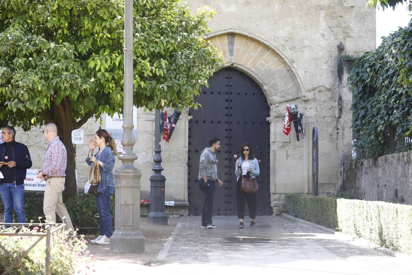 Los museos municipal de Córdoba cerrados por huelga, en imágenes