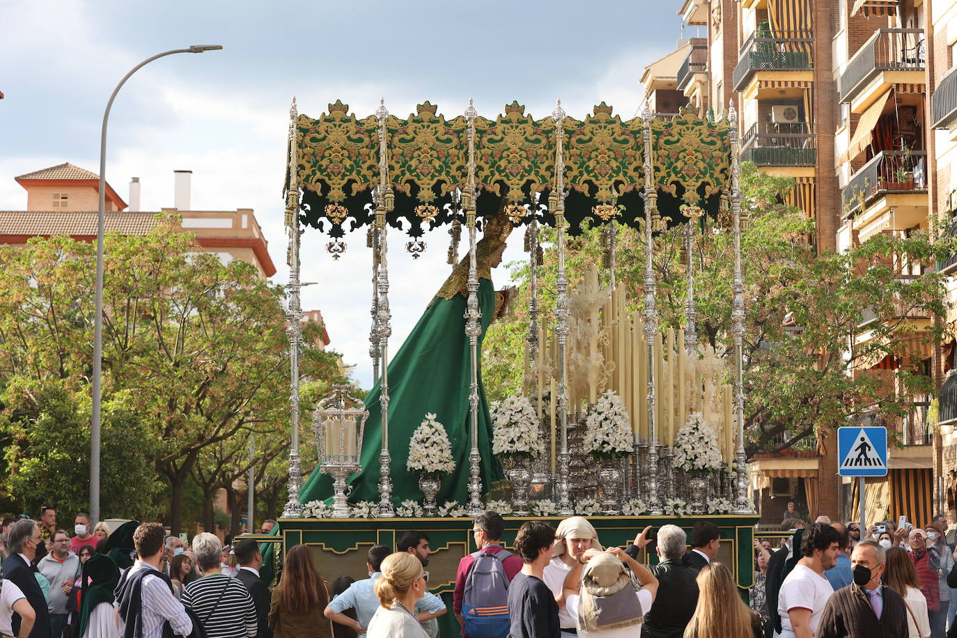 Jueves Santo | La histórica salida de la Sagrada Cena de Córdoba, en imágenes