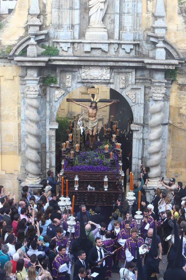 Viernes Santo | La hermosa procesión de la Expiración de Córdoba, en imágenes