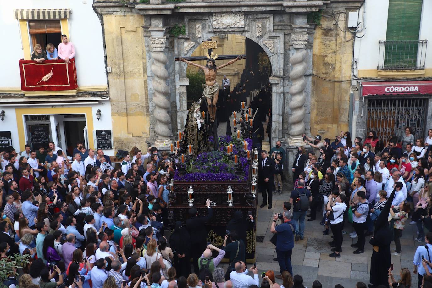 Viernes Santo | La hermosa procesión de la Expiración de Córdoba, en imágenes